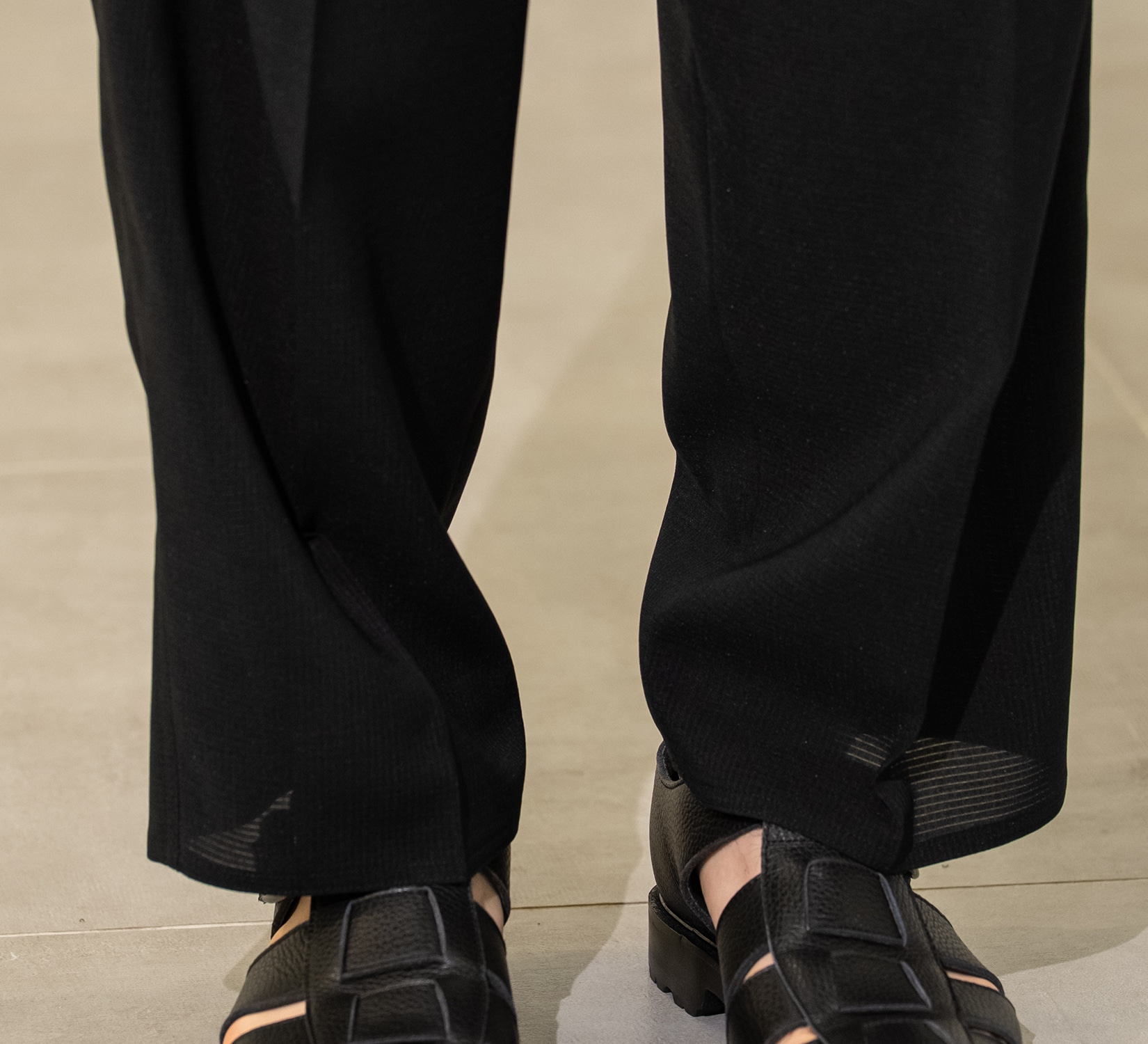 Cool-flex WIDE TROUSERS 4
