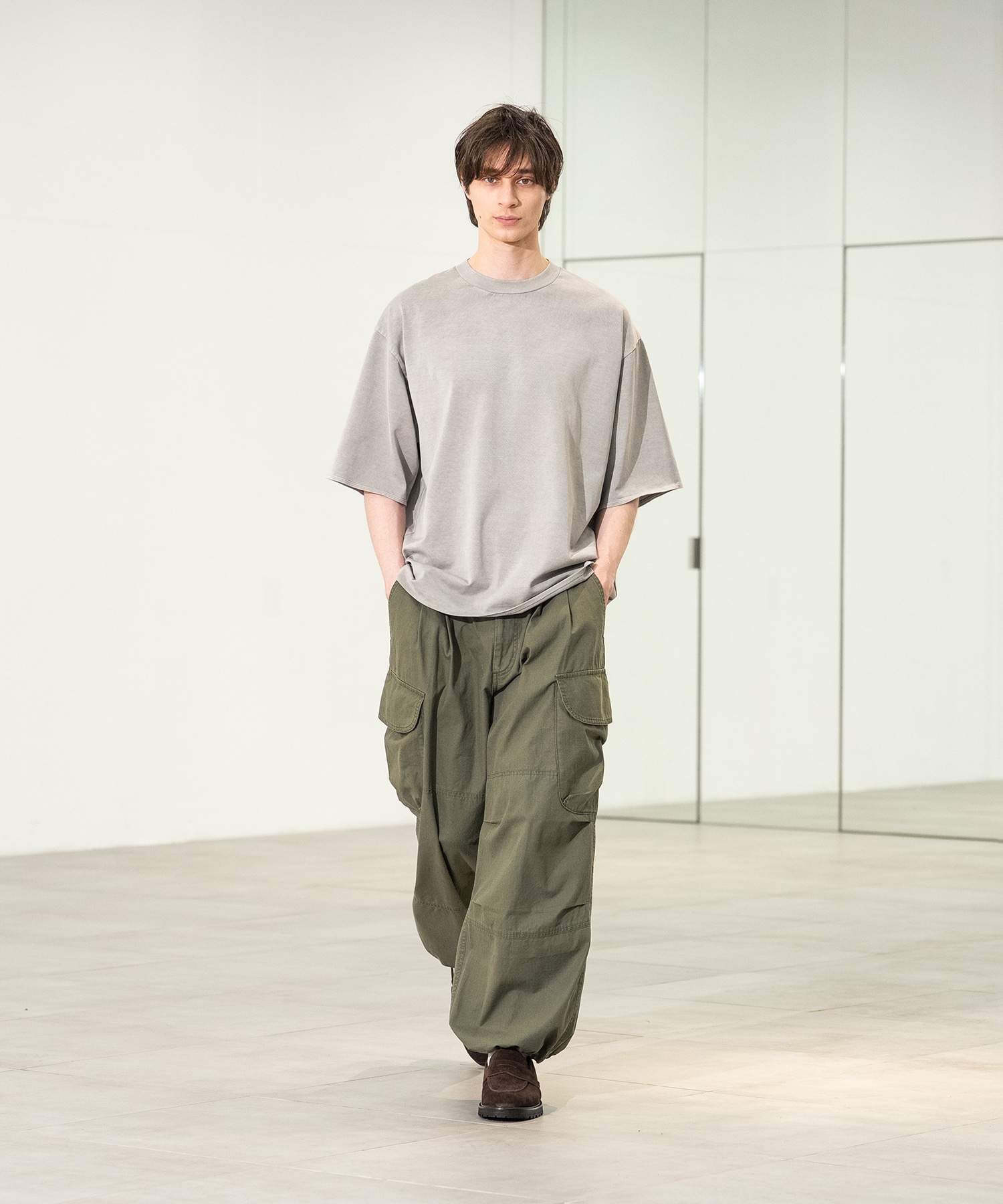 GREY BEIGE