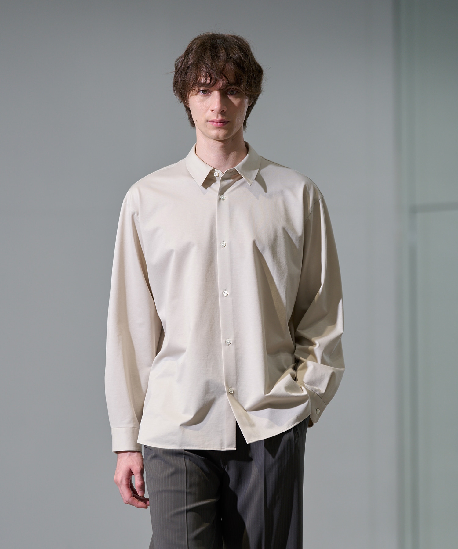 GREY BEIGE