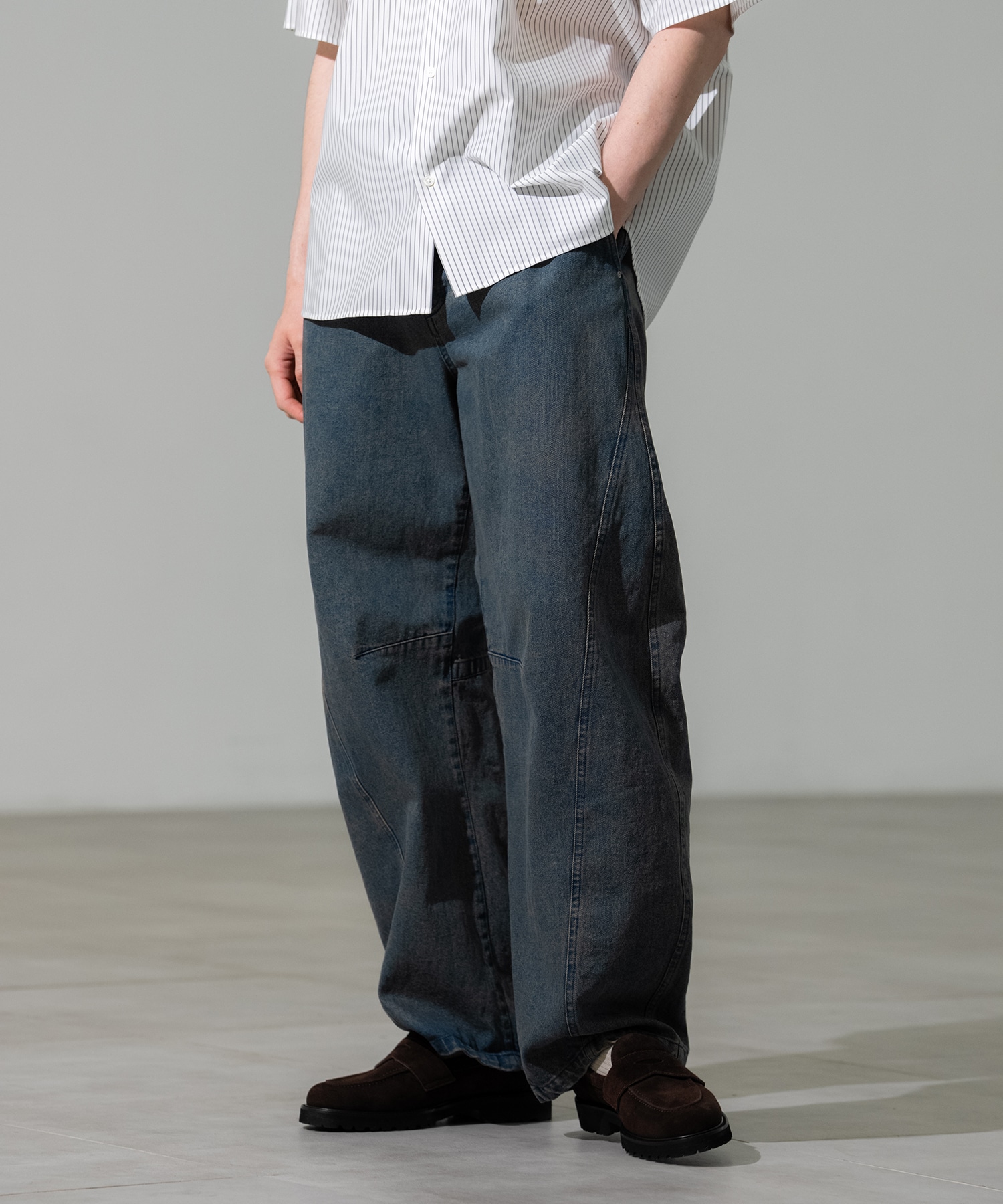 フェードバレルデニムパンツ