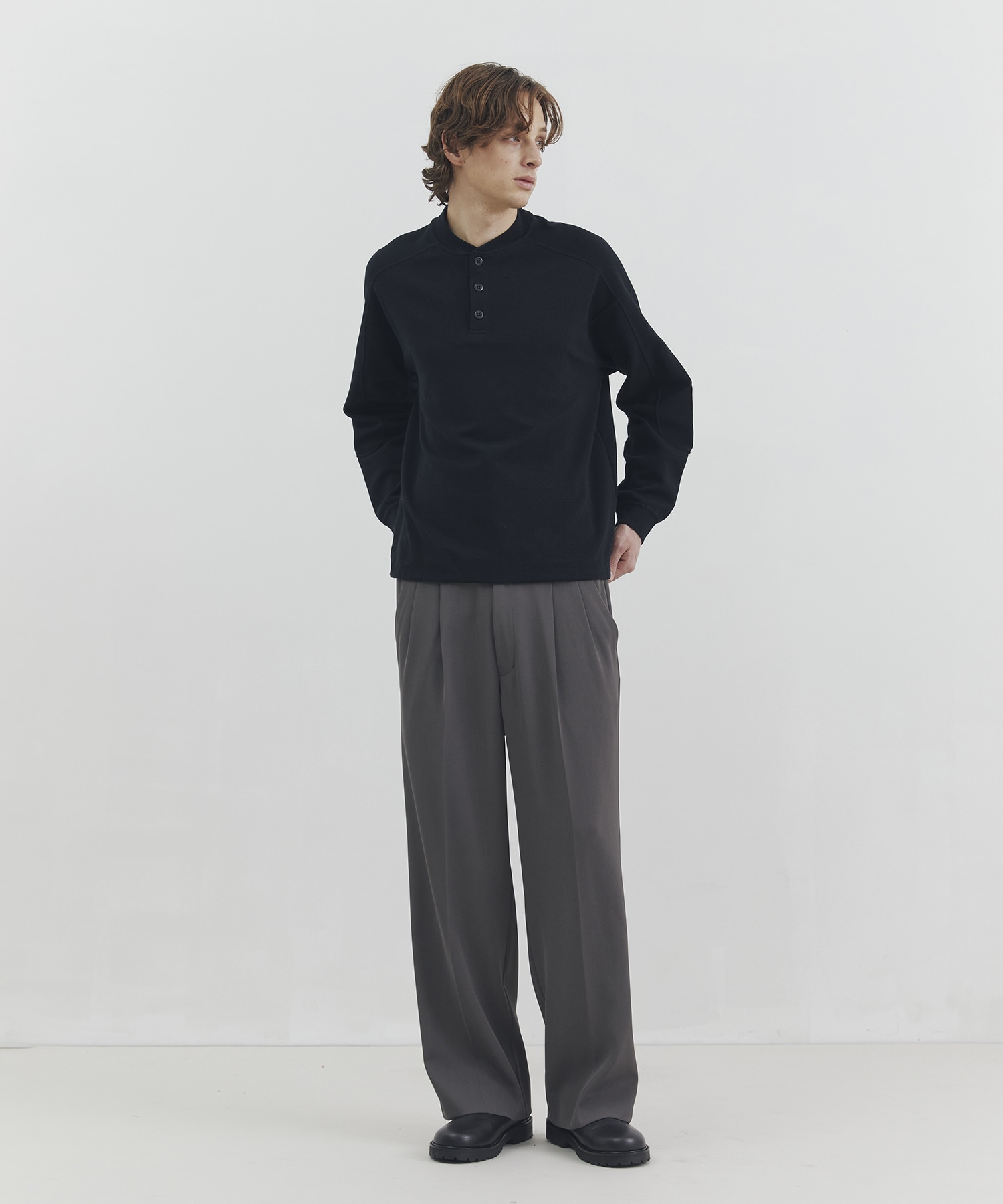 High Count Twillワイドストレートスラックス(1 DARK GREY): : メンズ