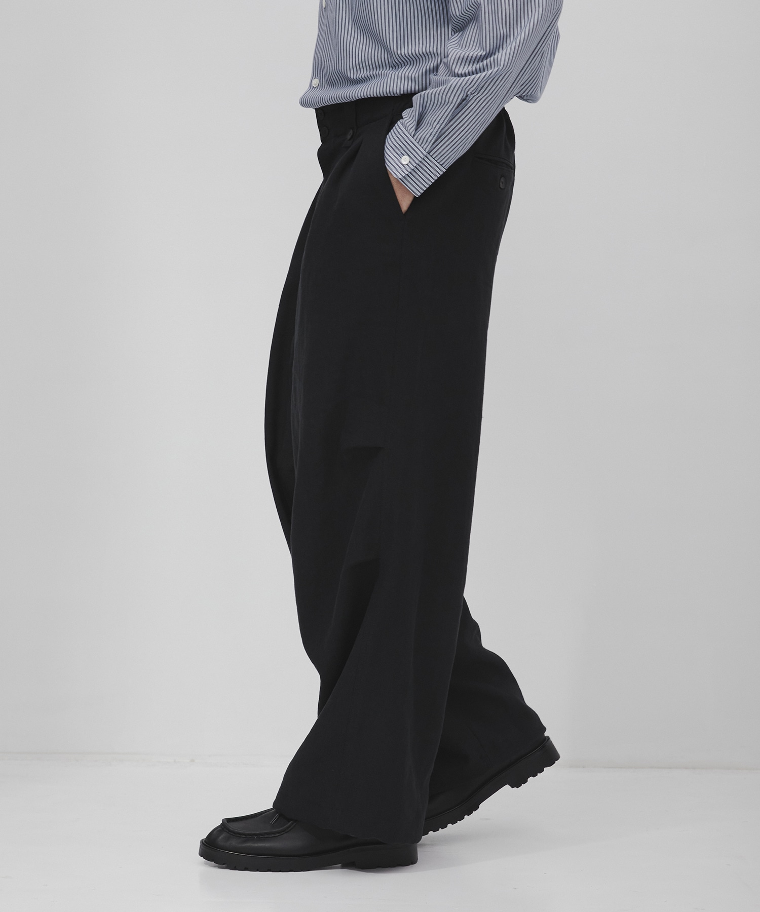 リネンキャンバス パラシュートパンツ