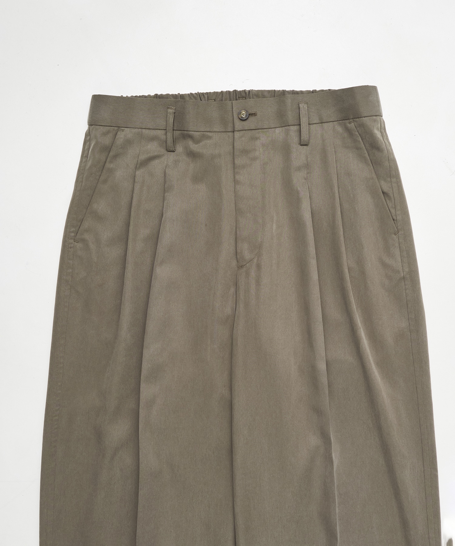 フィブリルスウェード スラックス