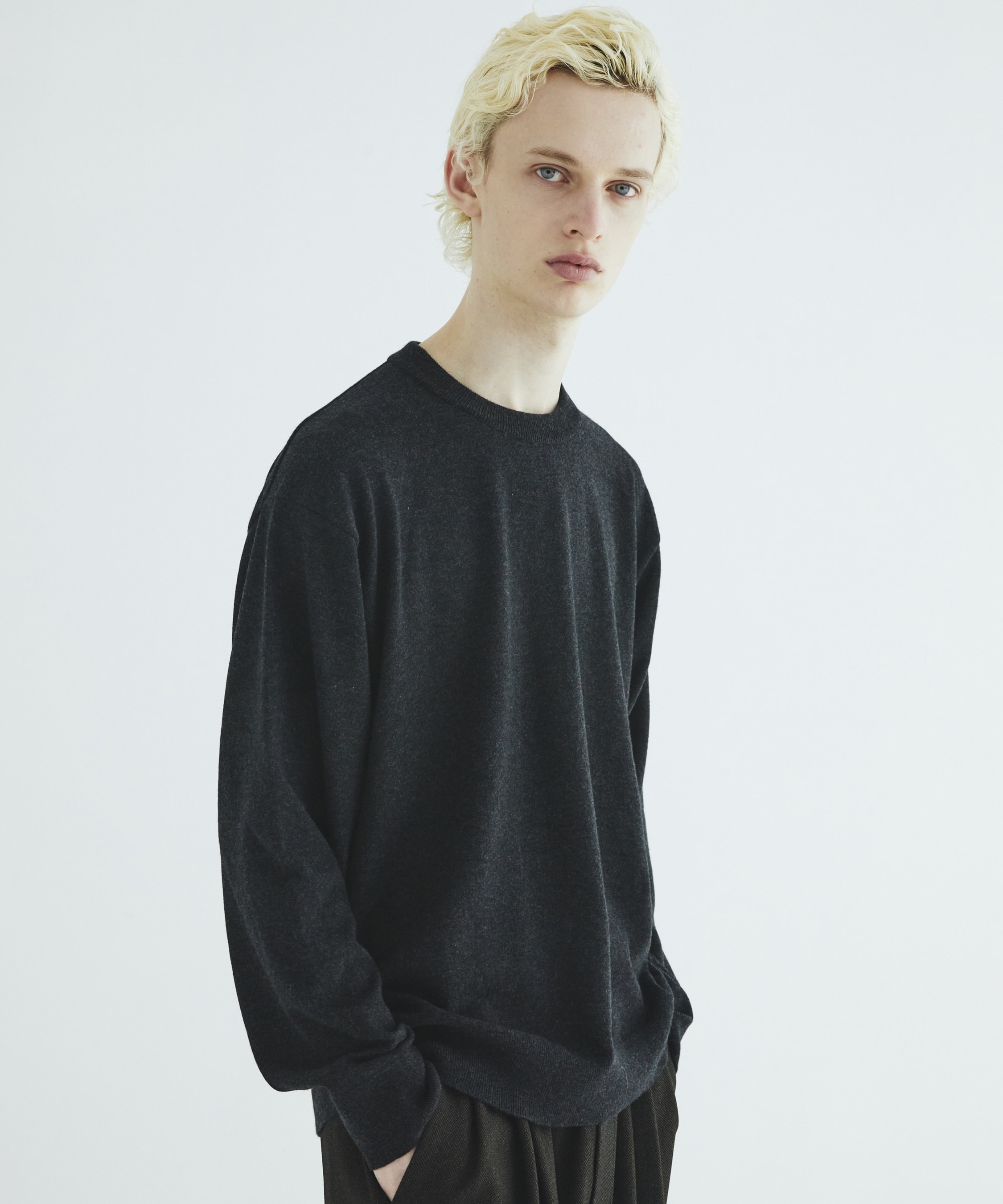 Ultra fine wool ニットプルオーバー