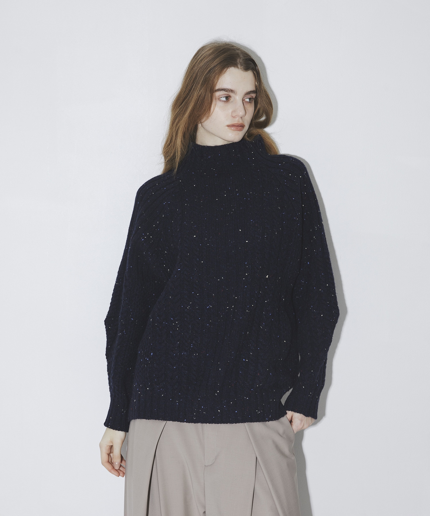 ランダムケーブルニット