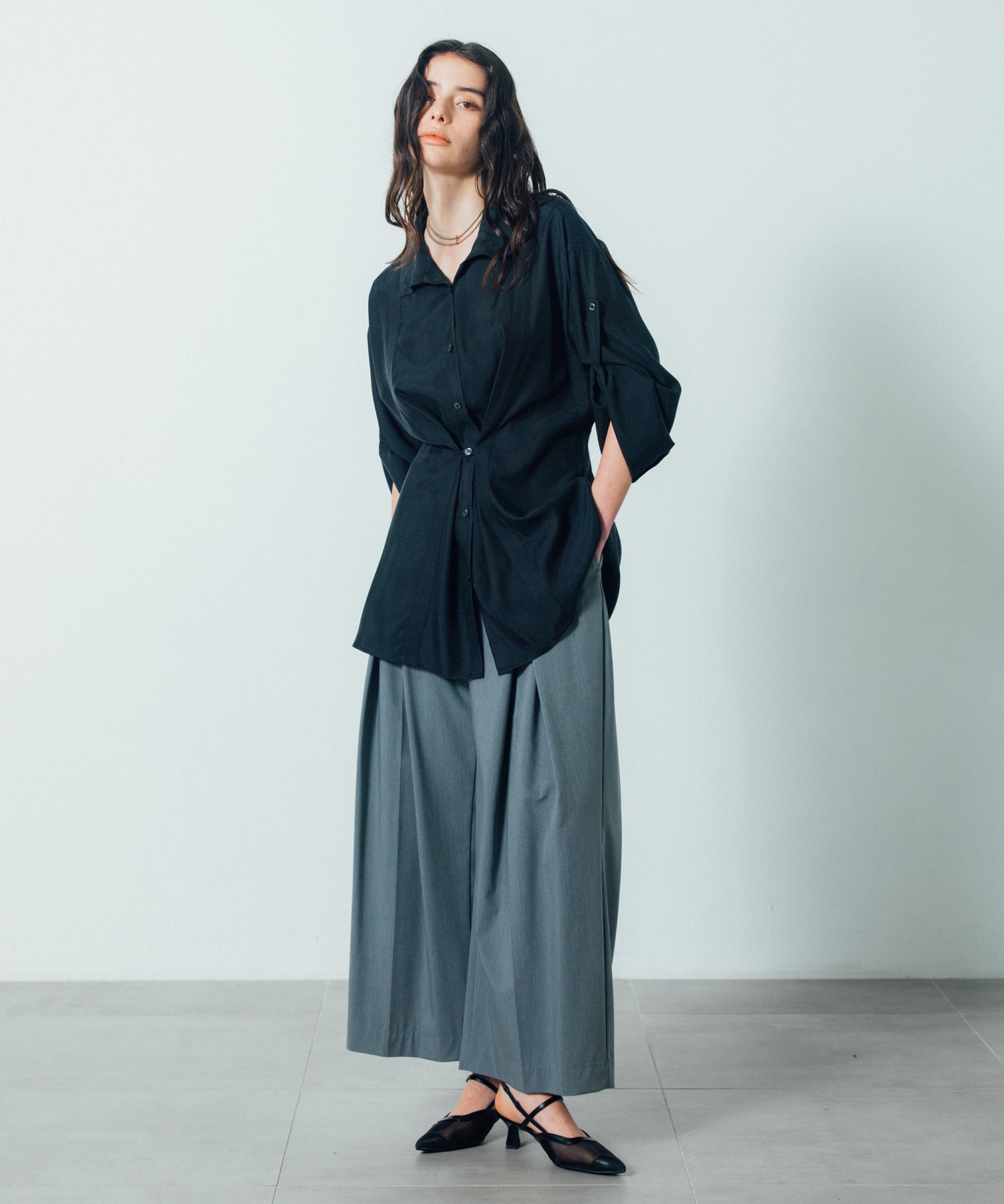 【再入荷】Back Tuck Arrangement Shirt
