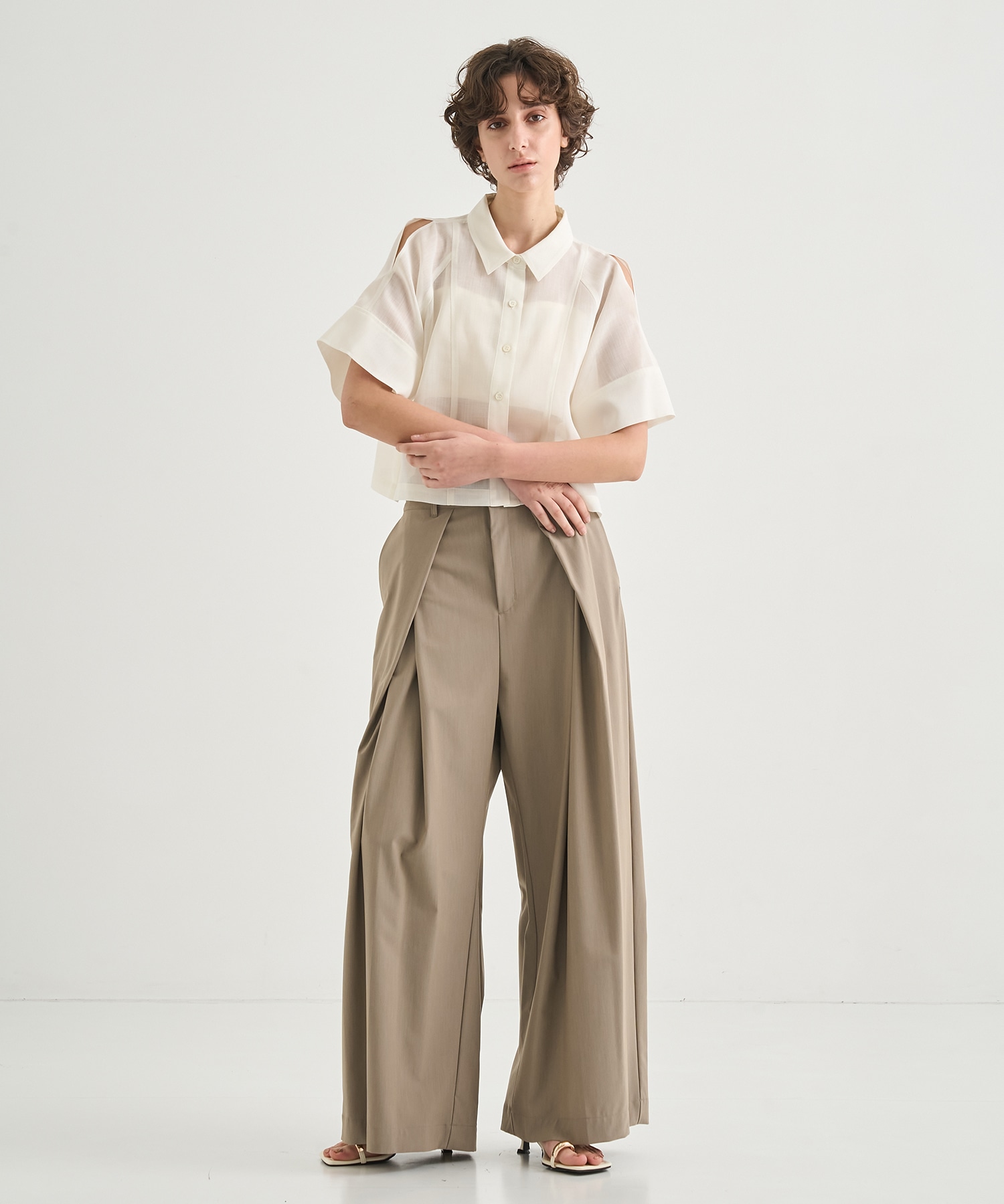 Belt Arranged Tuck Wide Pants