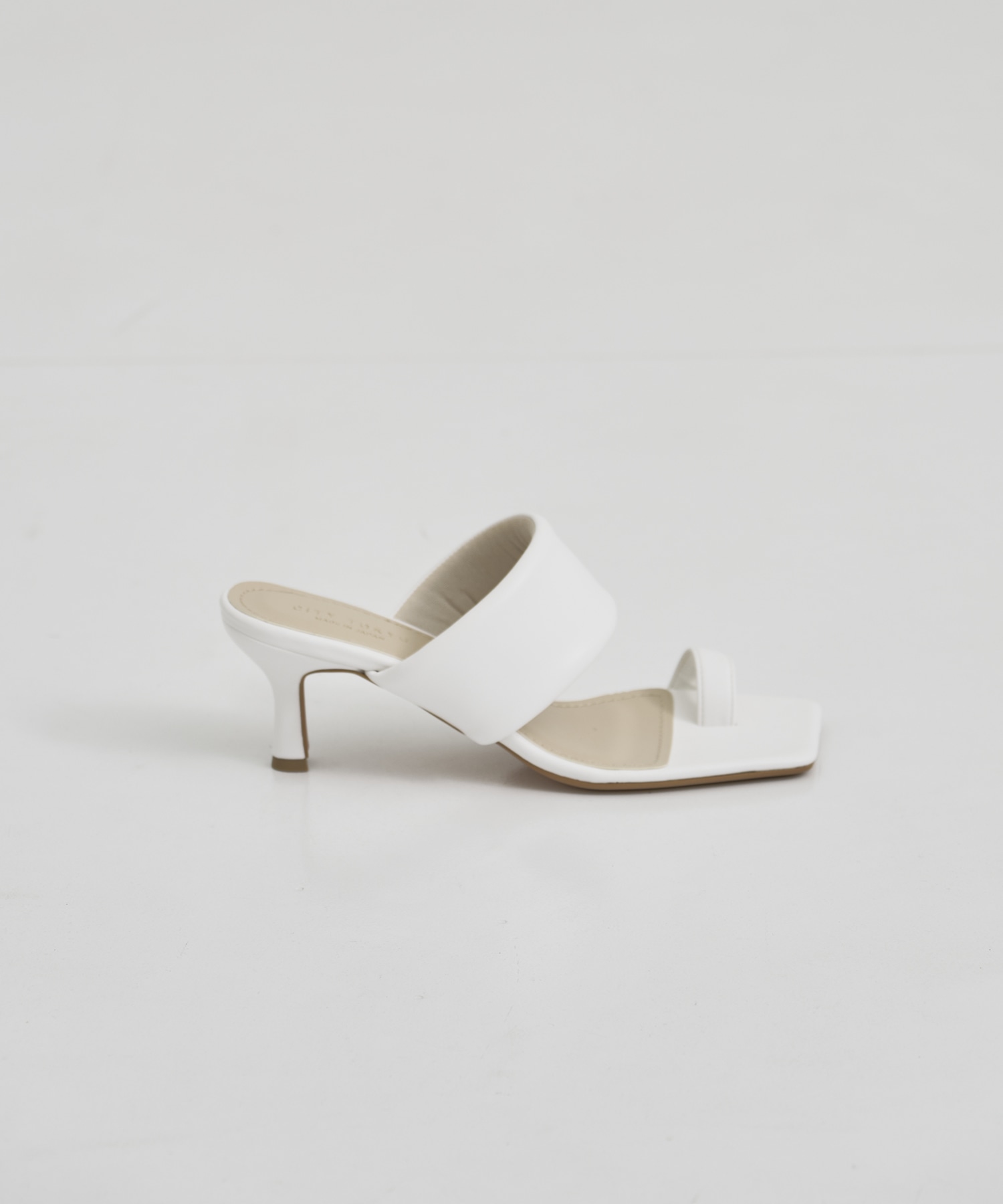 Asymmetry Leather Sandal