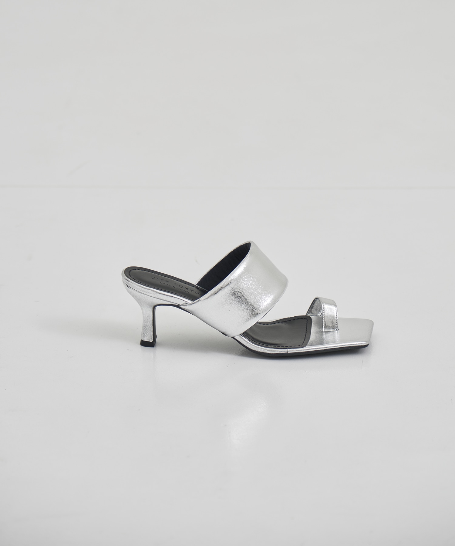 Asymmetry Leather Sandal