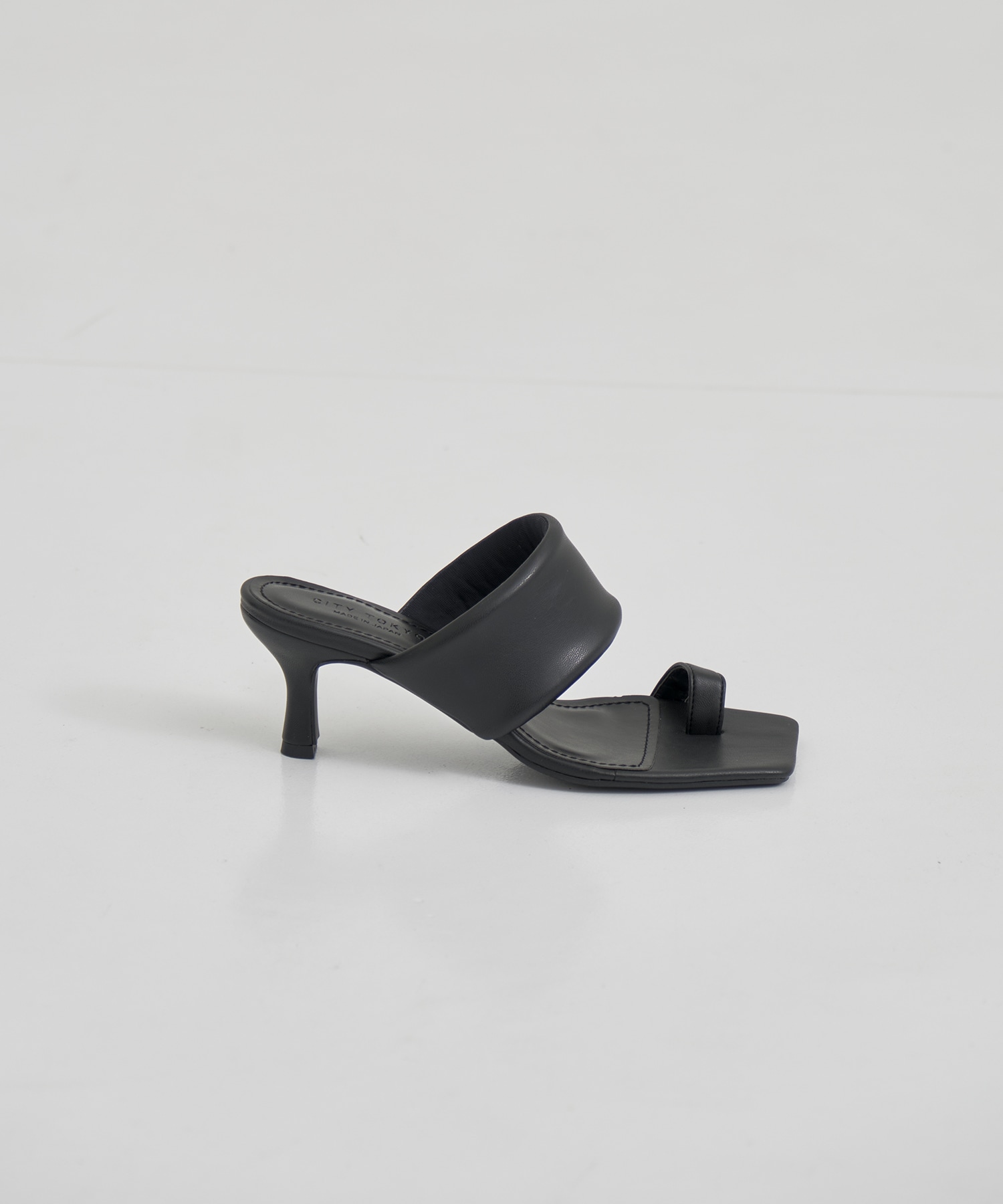 Asymmetry Leather Sandal