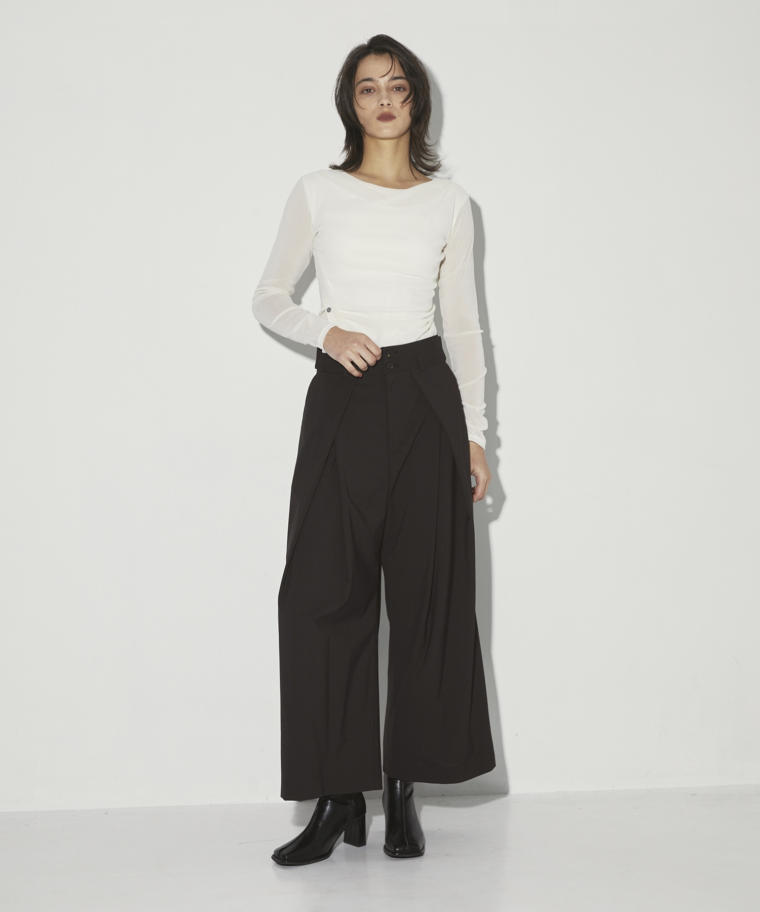 Wool Tuck Wide Pants
