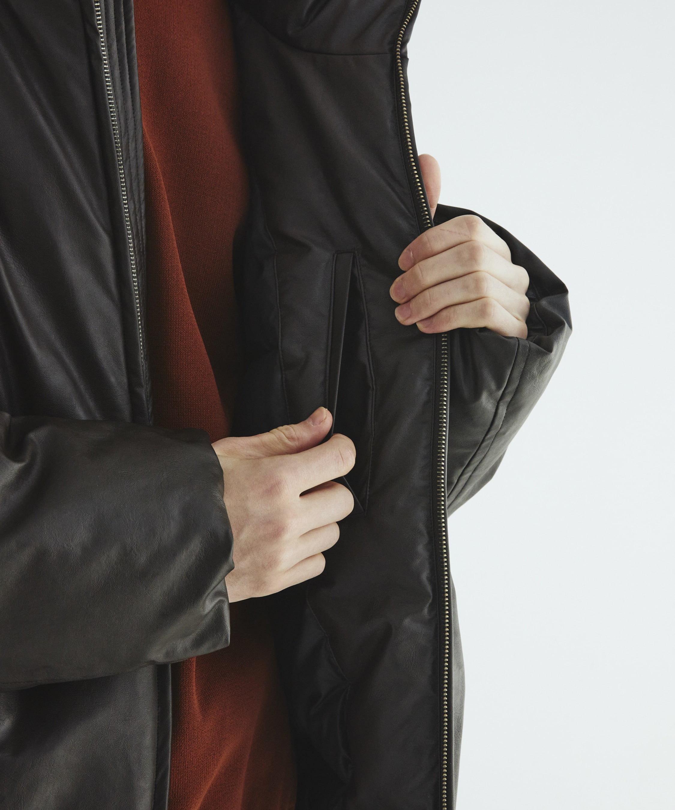 スタンドジップアップダウン