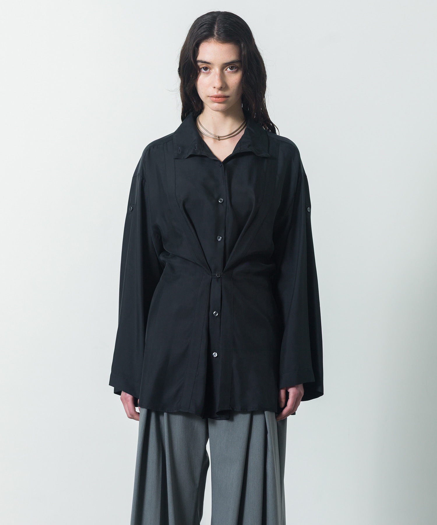 【再入荷】Back Tuck Arrangement Shirt