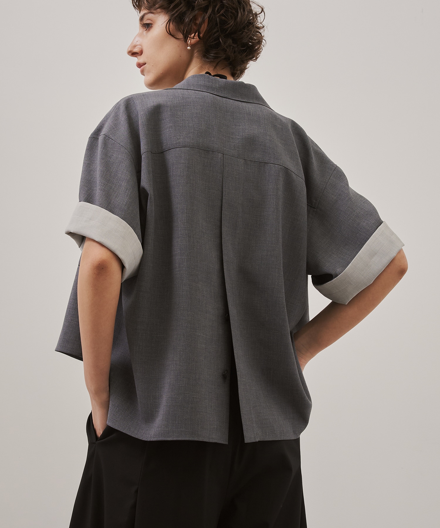 Bicolor Sleeve Short Shirt