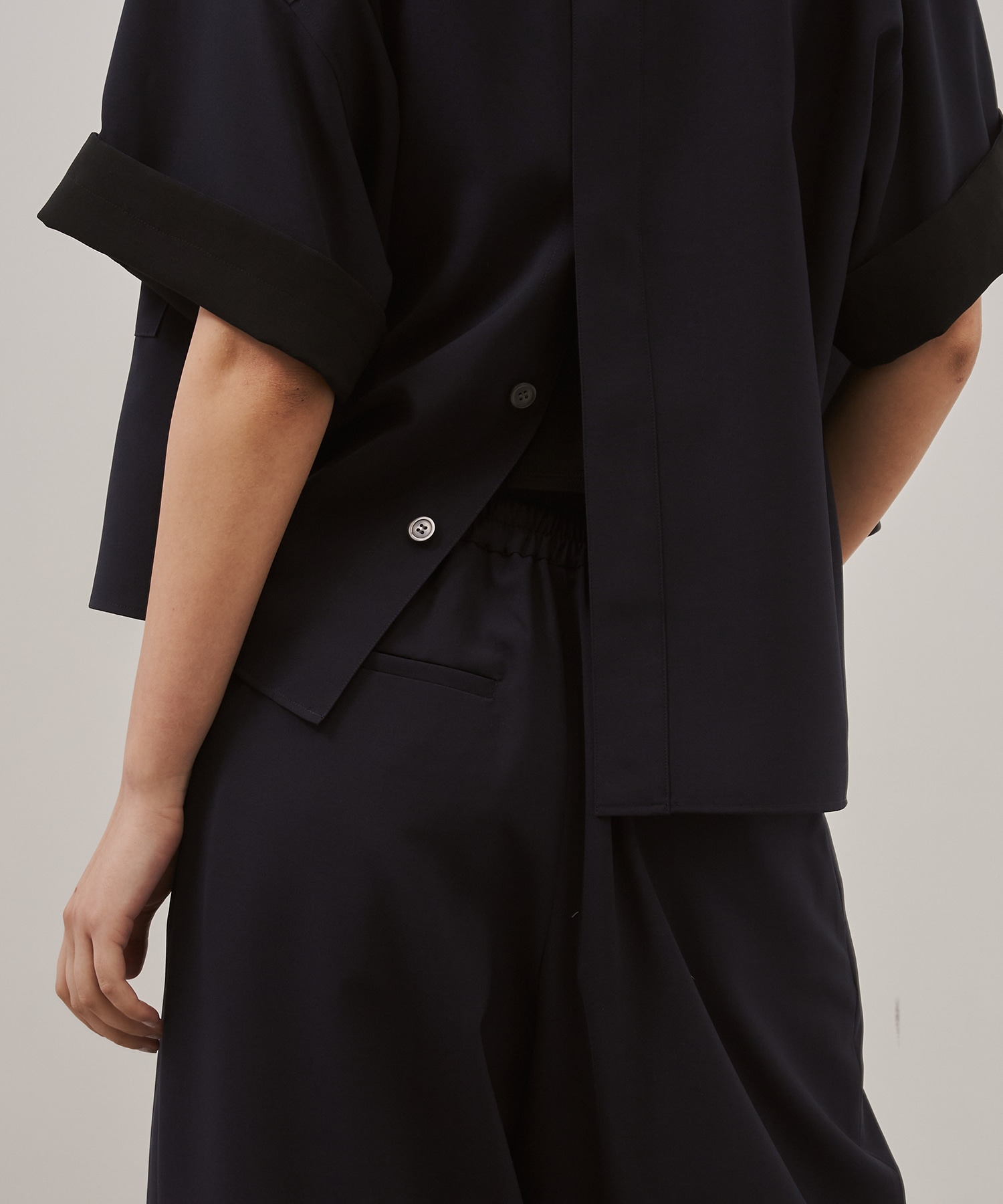Bicolor Sleeve Short Shirt