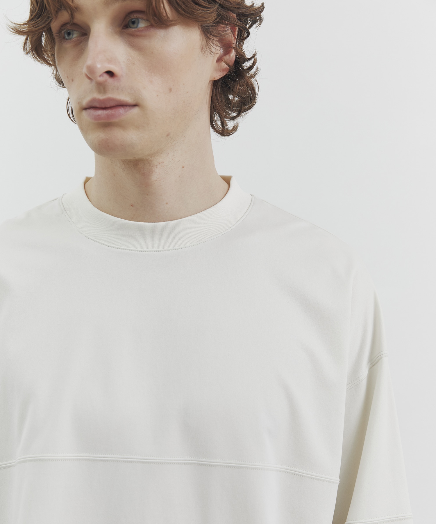 フィブリルリラックスプルオーバー