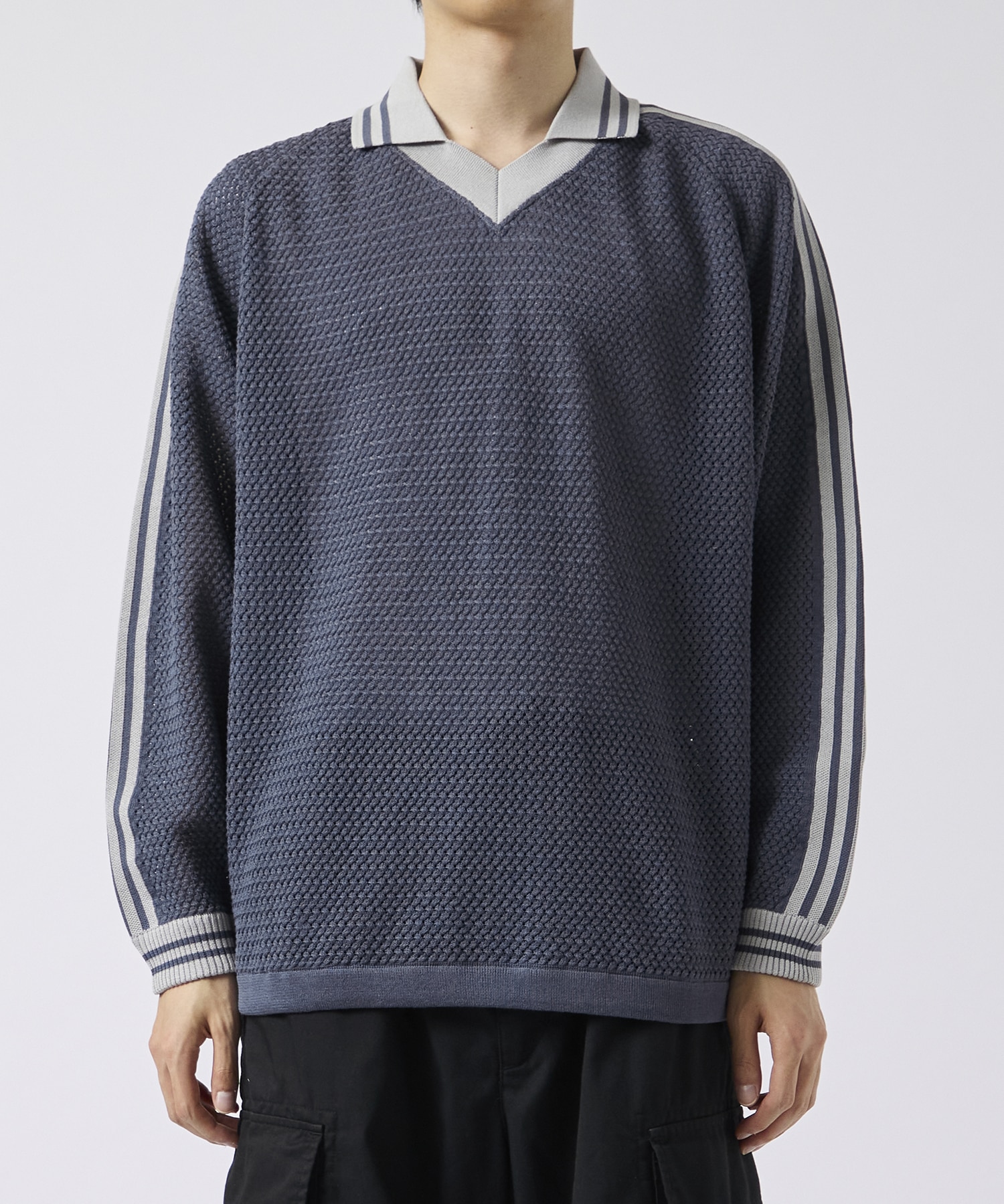 Mesh knit game shirt