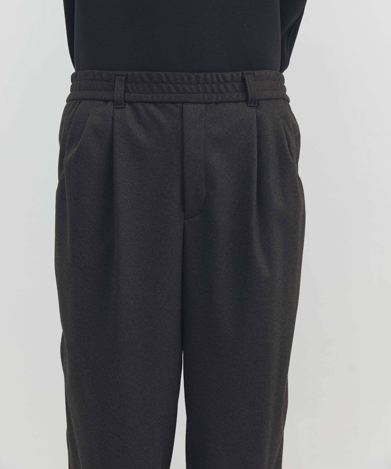 Warm-flex ワイドテーパードパンツ