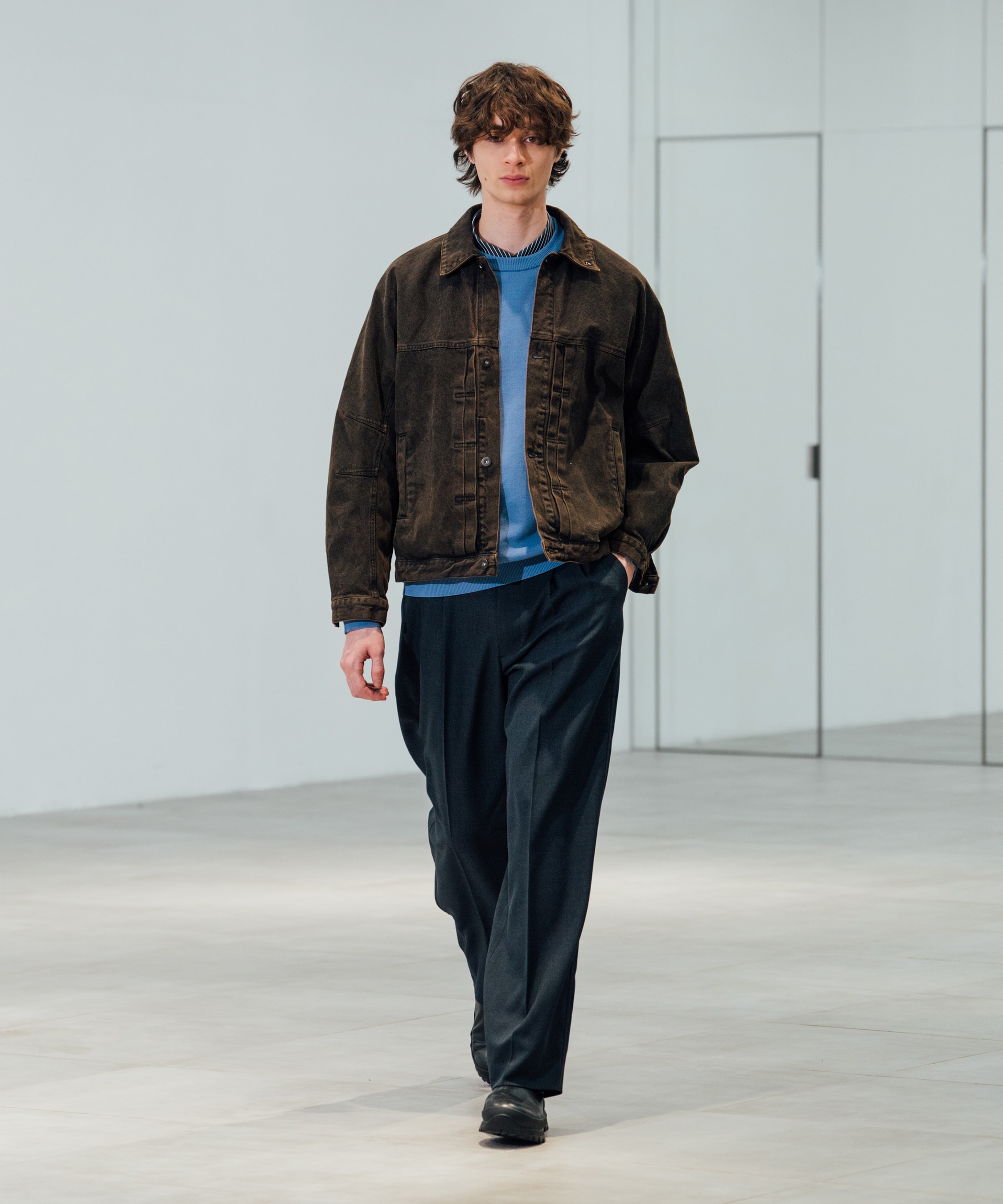 フェードデニムジャケット