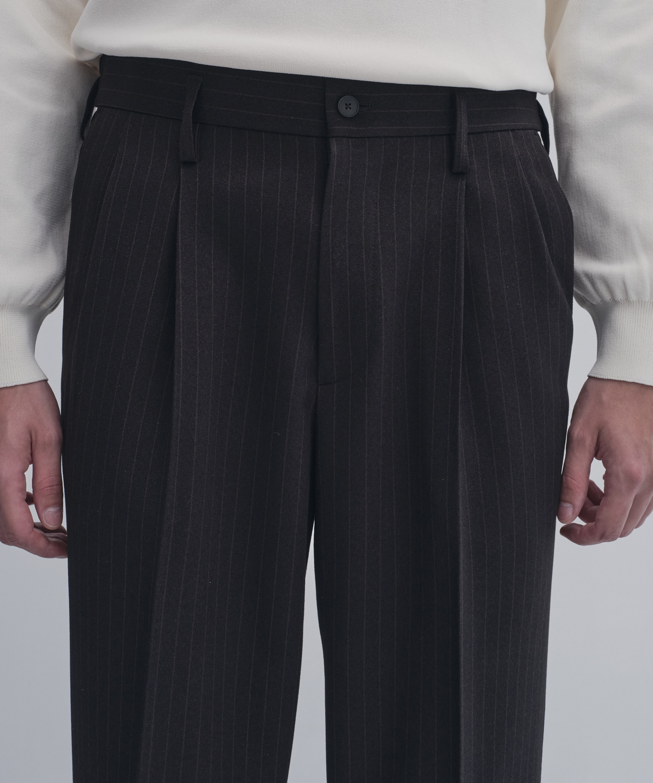 Warm-flex テーパードスラックス