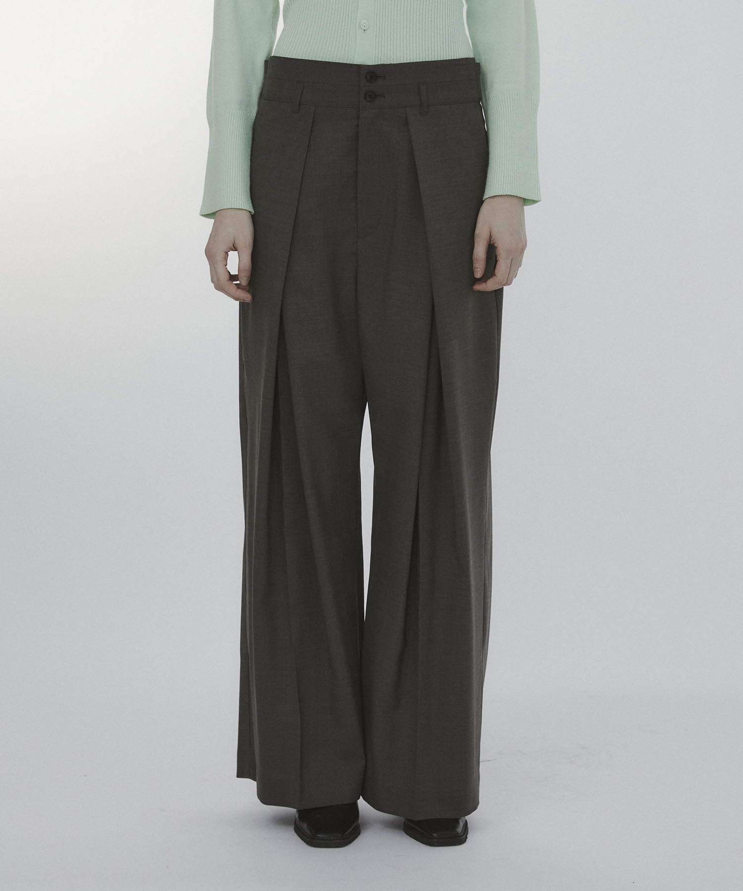 Belt Arranged Tuck Wide Pants