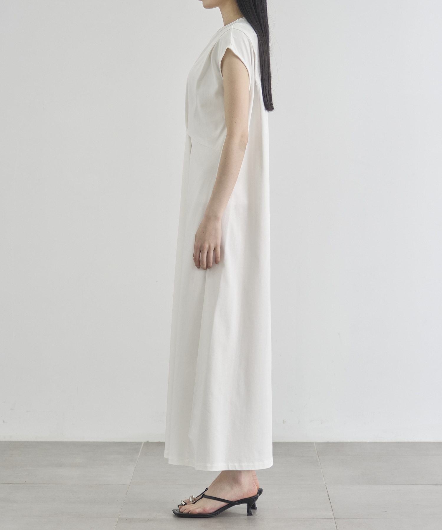 Shoulder Tuck Twist Dress