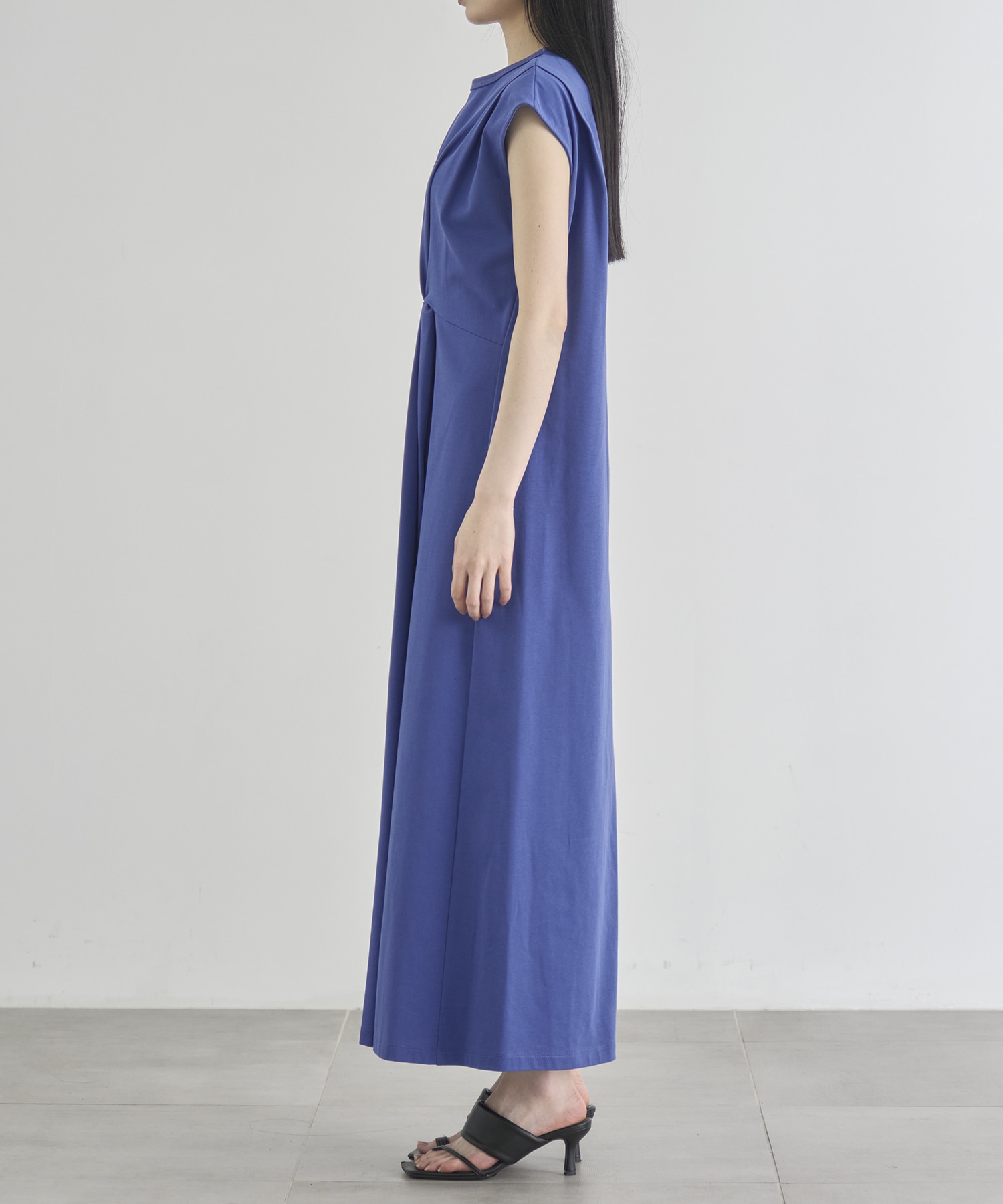 Shoulder Tuck Twist Dress