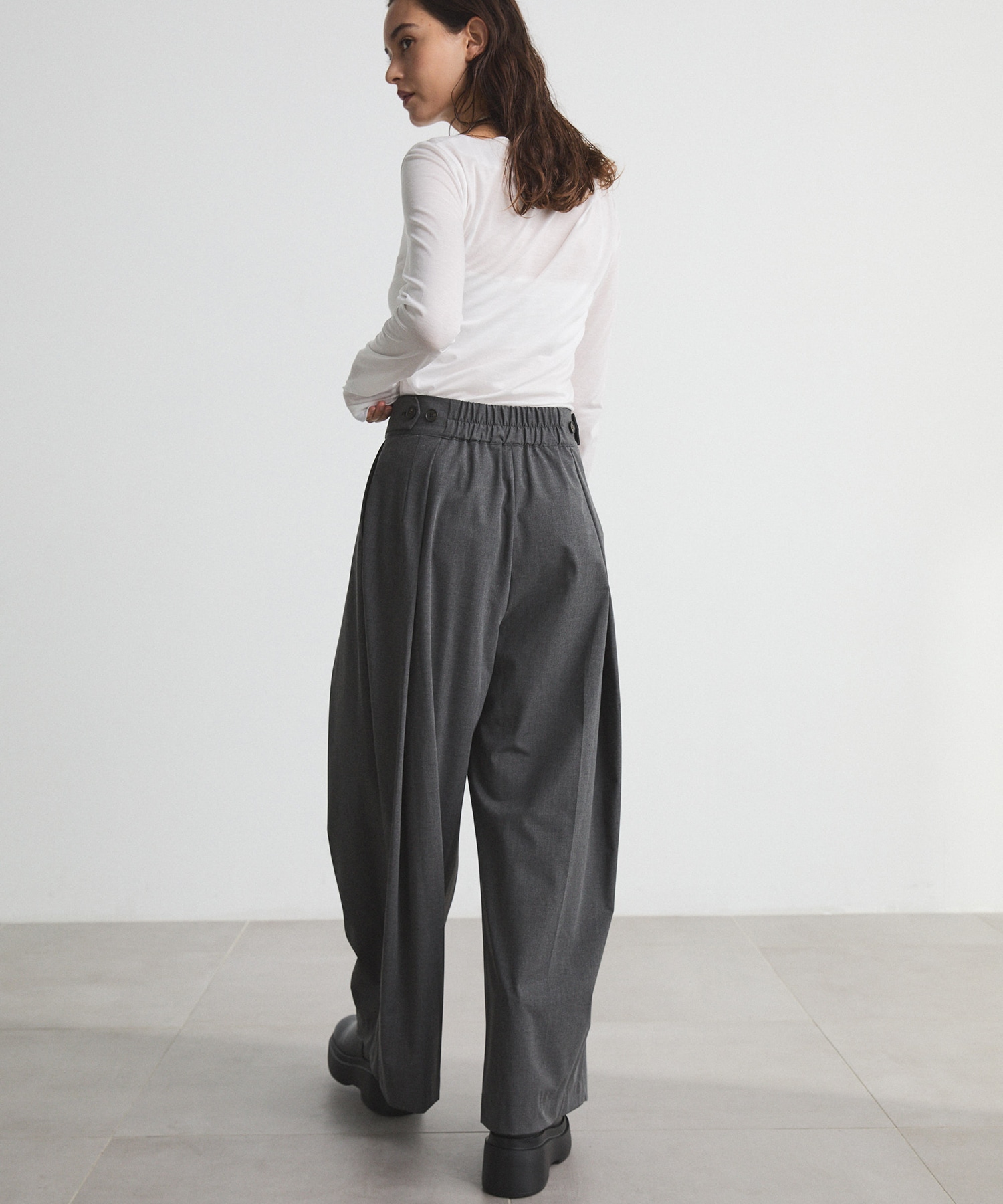 Belt Arranged Tuck Wide Pants