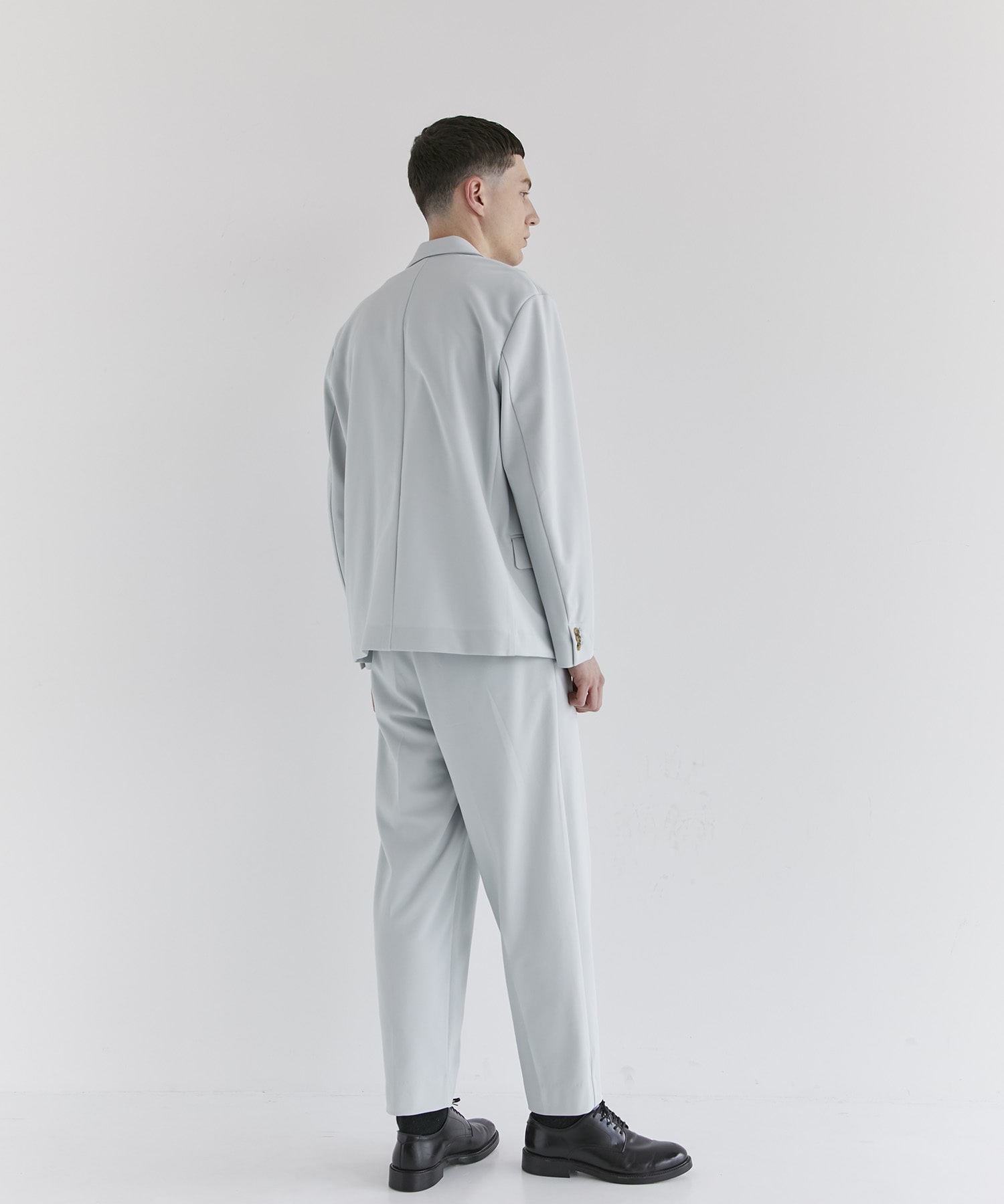 エッセンシャルプレミアムパンツ