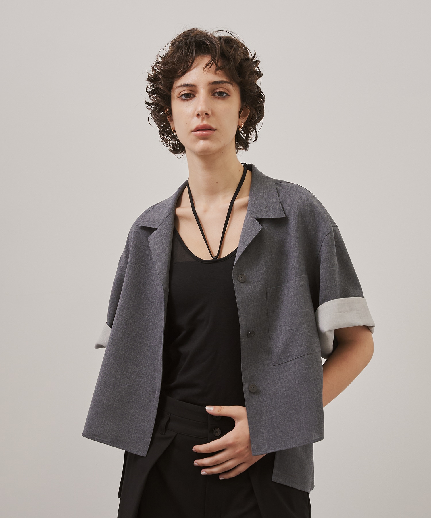 Bicolor Sleeve Short Shirt