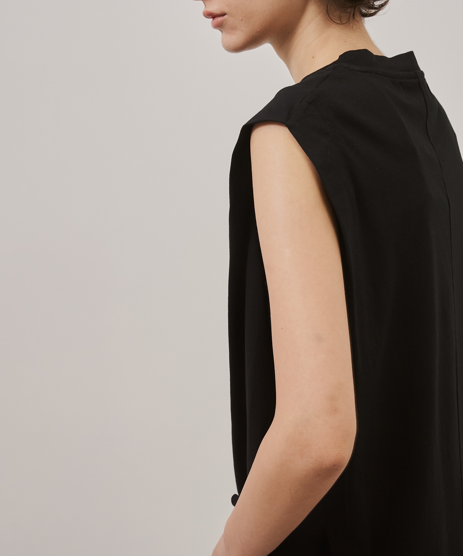 Cape Nosleeve Tshirt