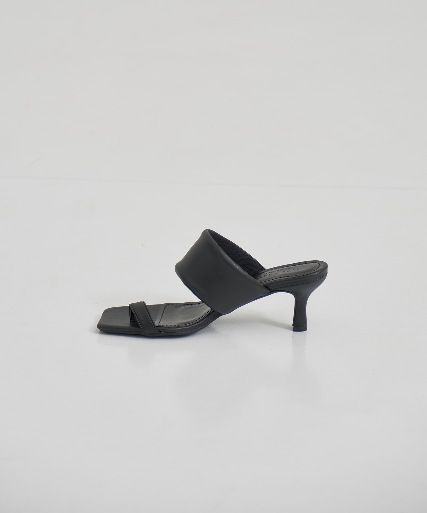 Asymmetry Leather Sandal