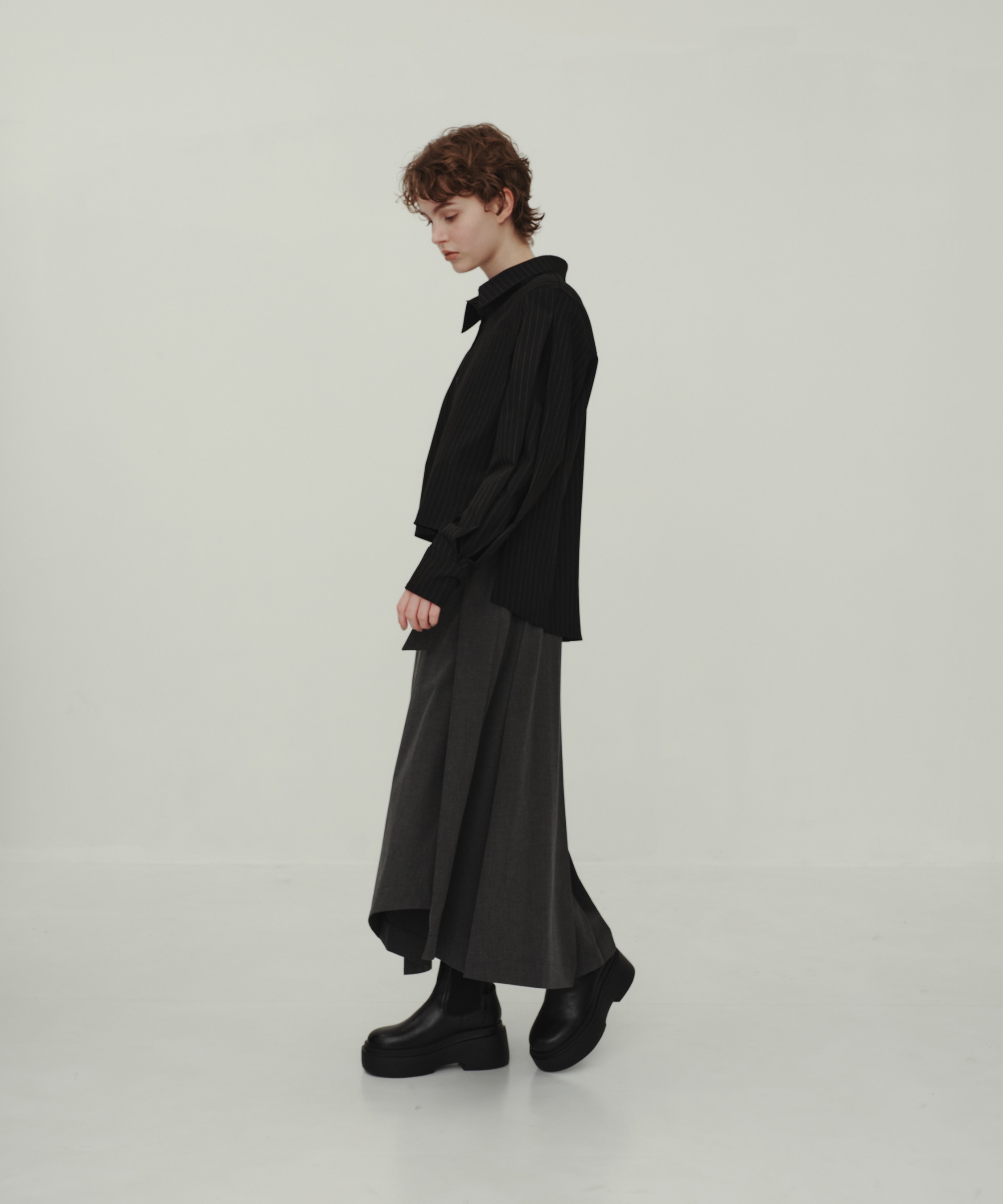 Asymmetry Tuck Skirt
