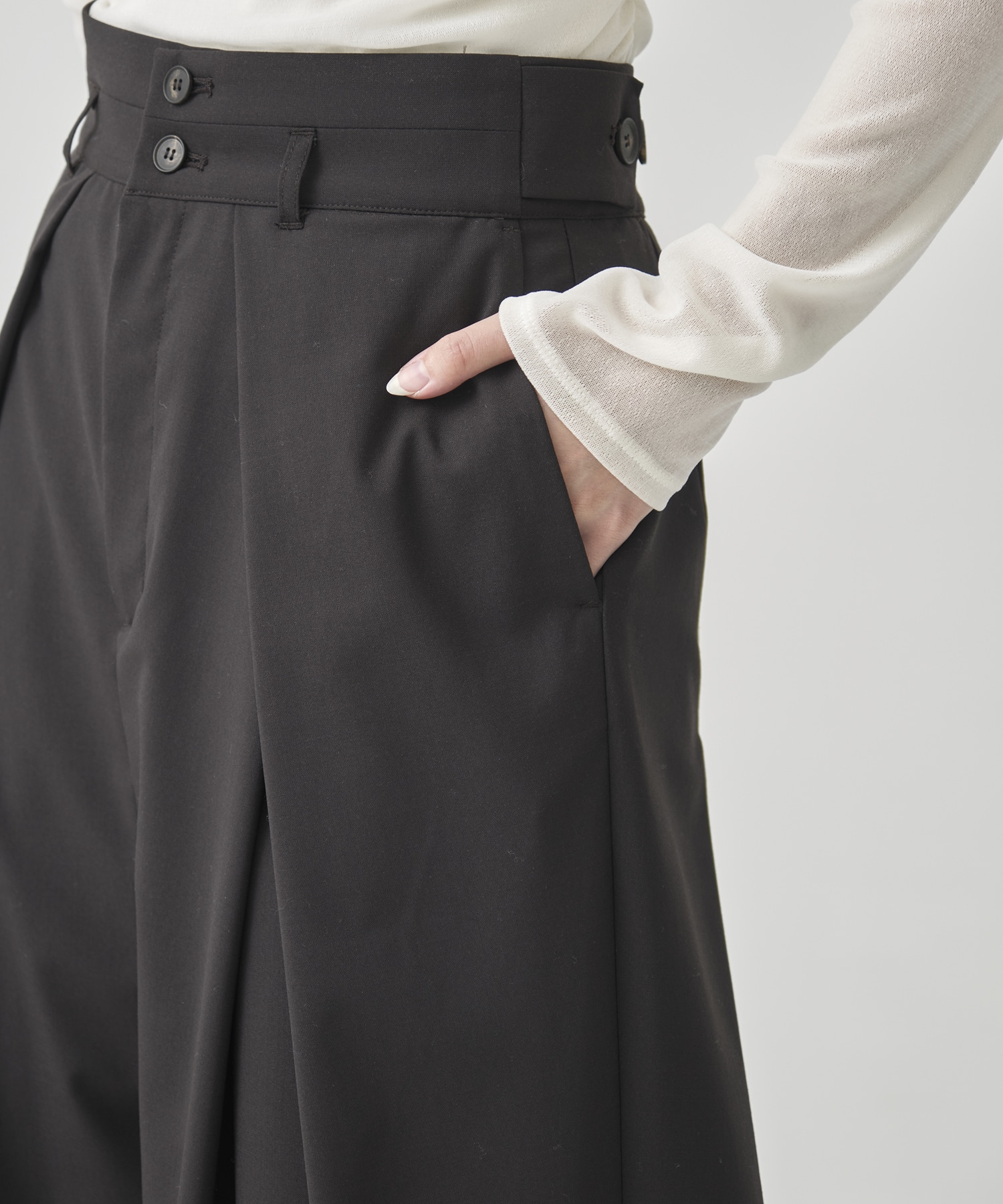Wool Tuck Wide Pants