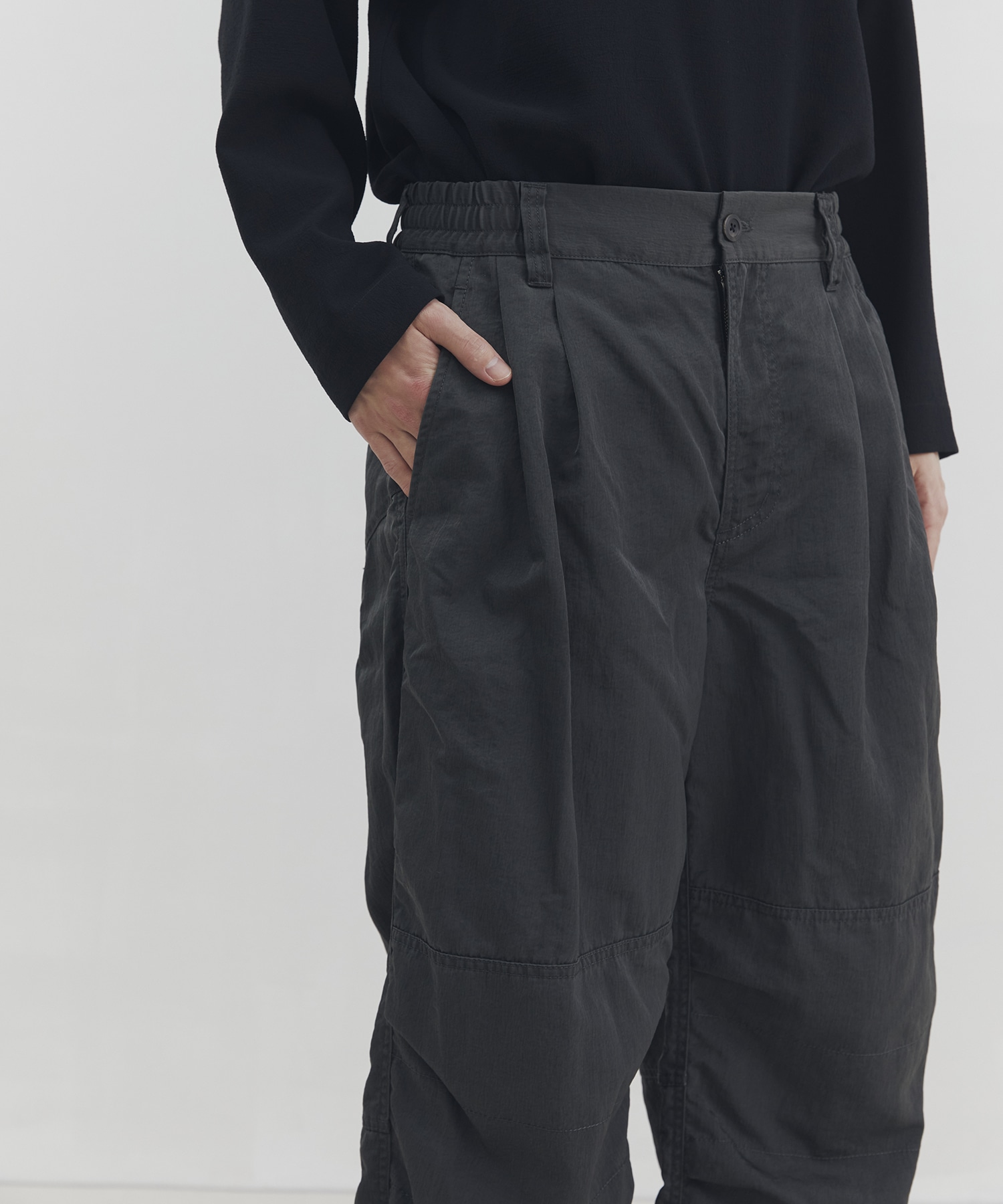 フェードナイロンスノーカモパンツ