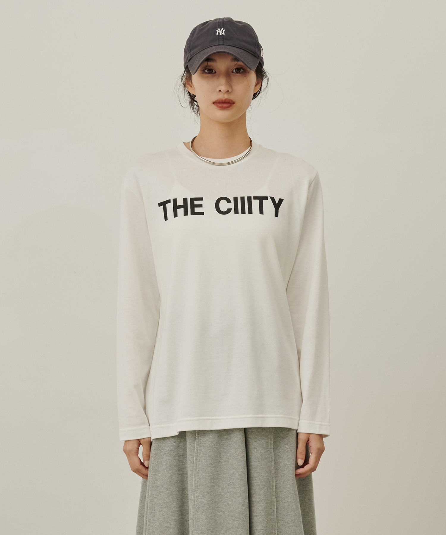 THE CITY ロングティーシャツ