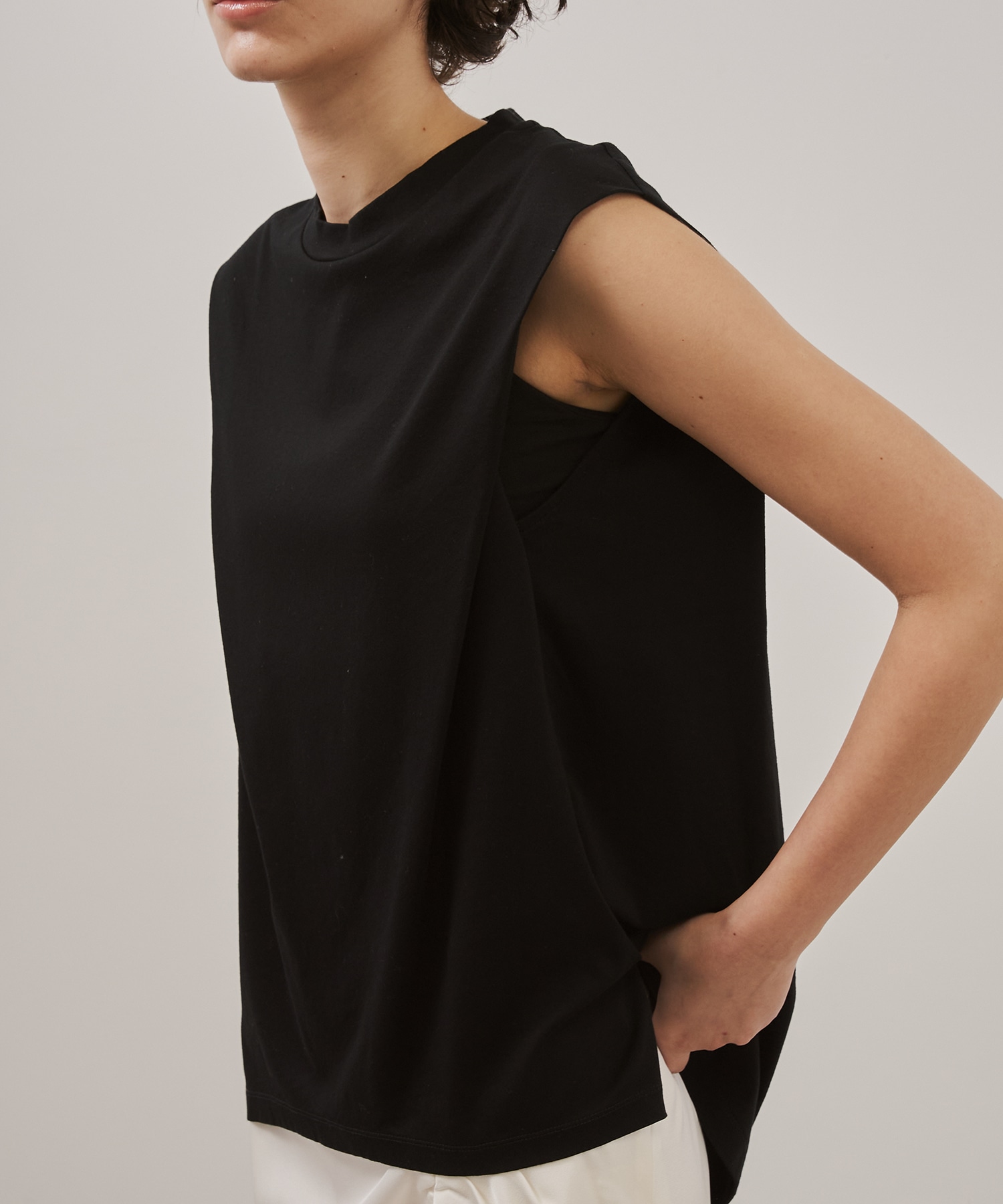 Cape Nosleeve Tshirt