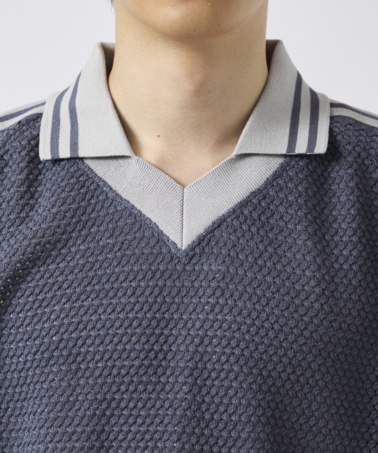 Mesh knit game shirt