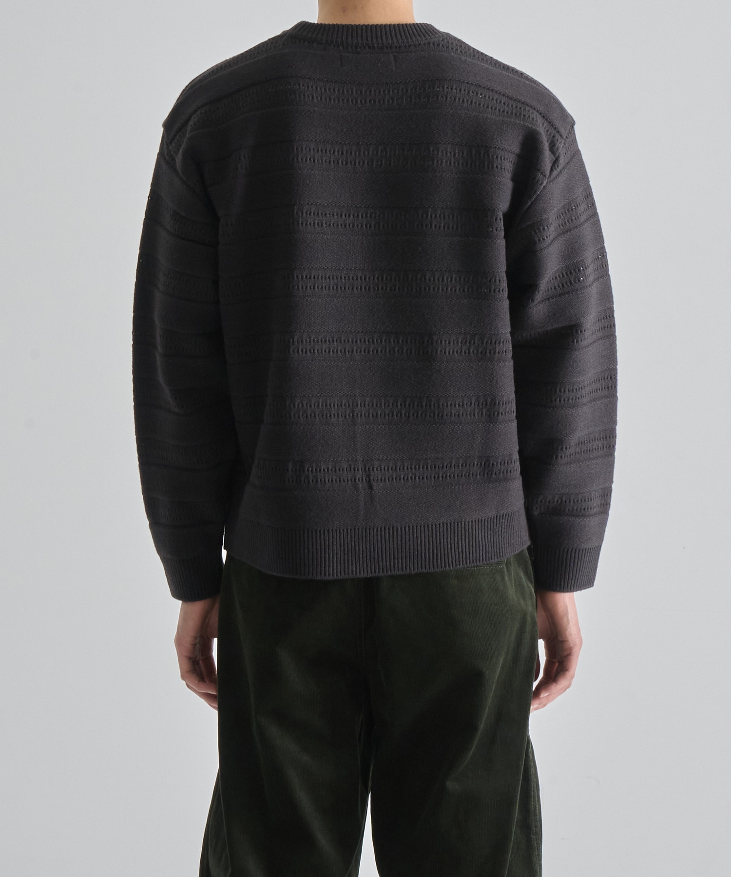 Embossed kint プルオーバー