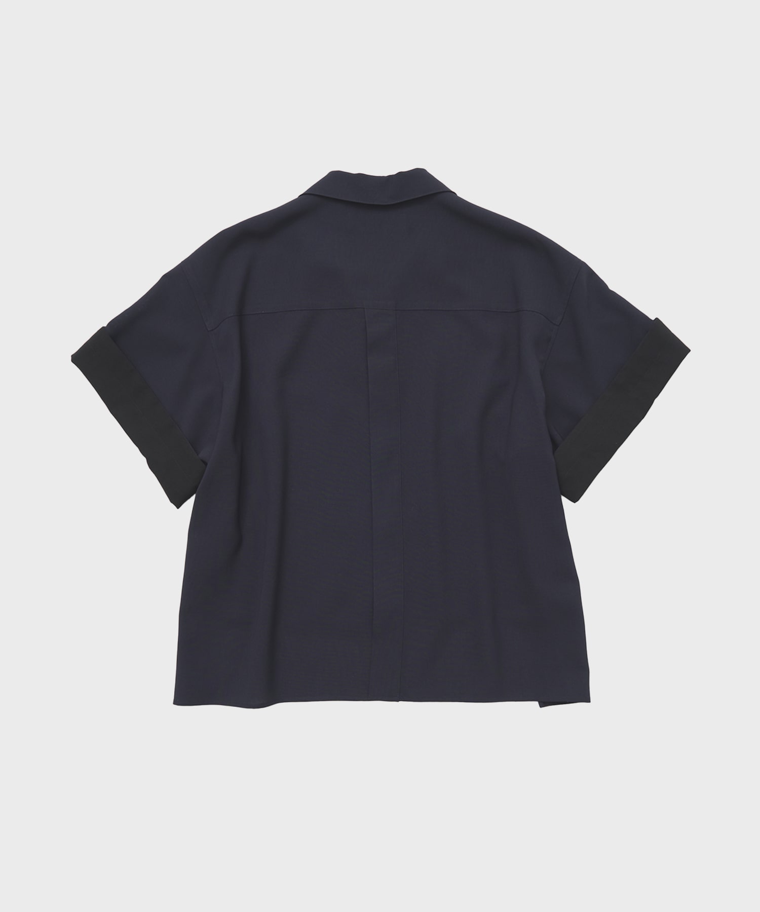 Bicolor Sleeve Short Shirt