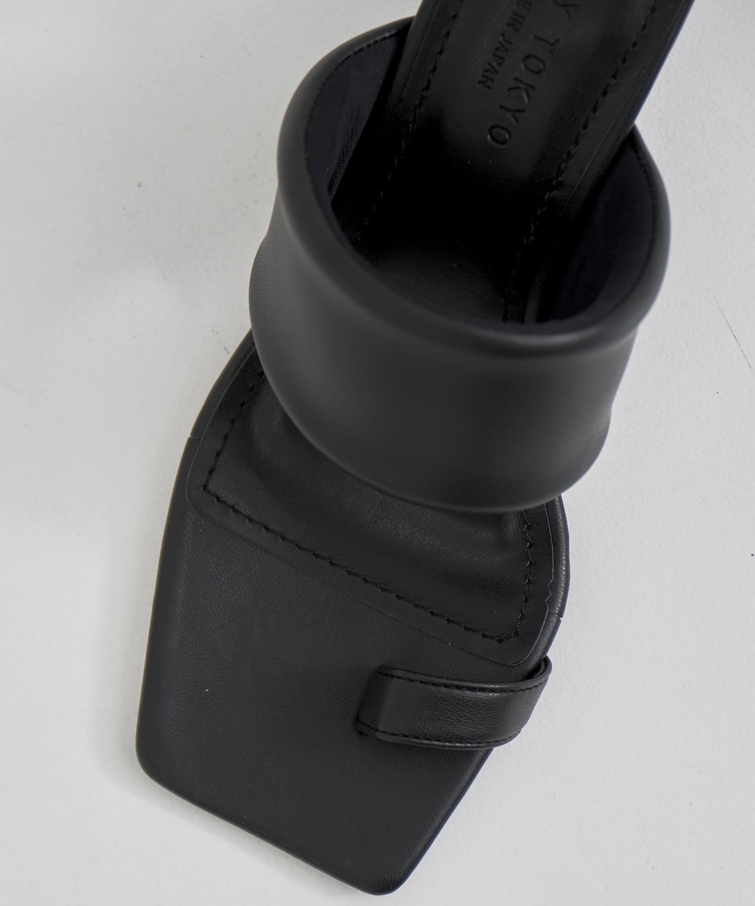 Asymmetry Leather Sandal