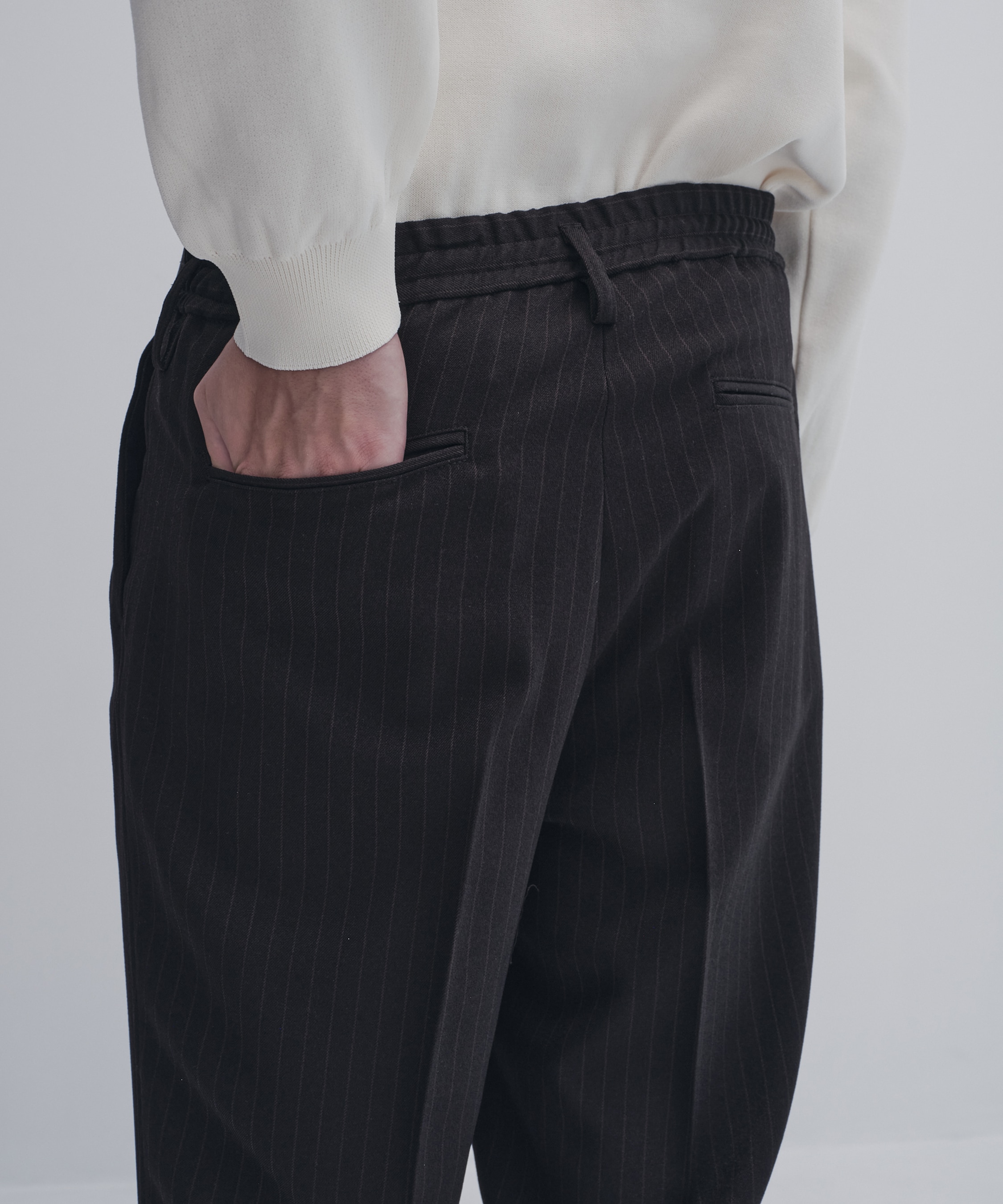 Warm-flex テーパードスラックス