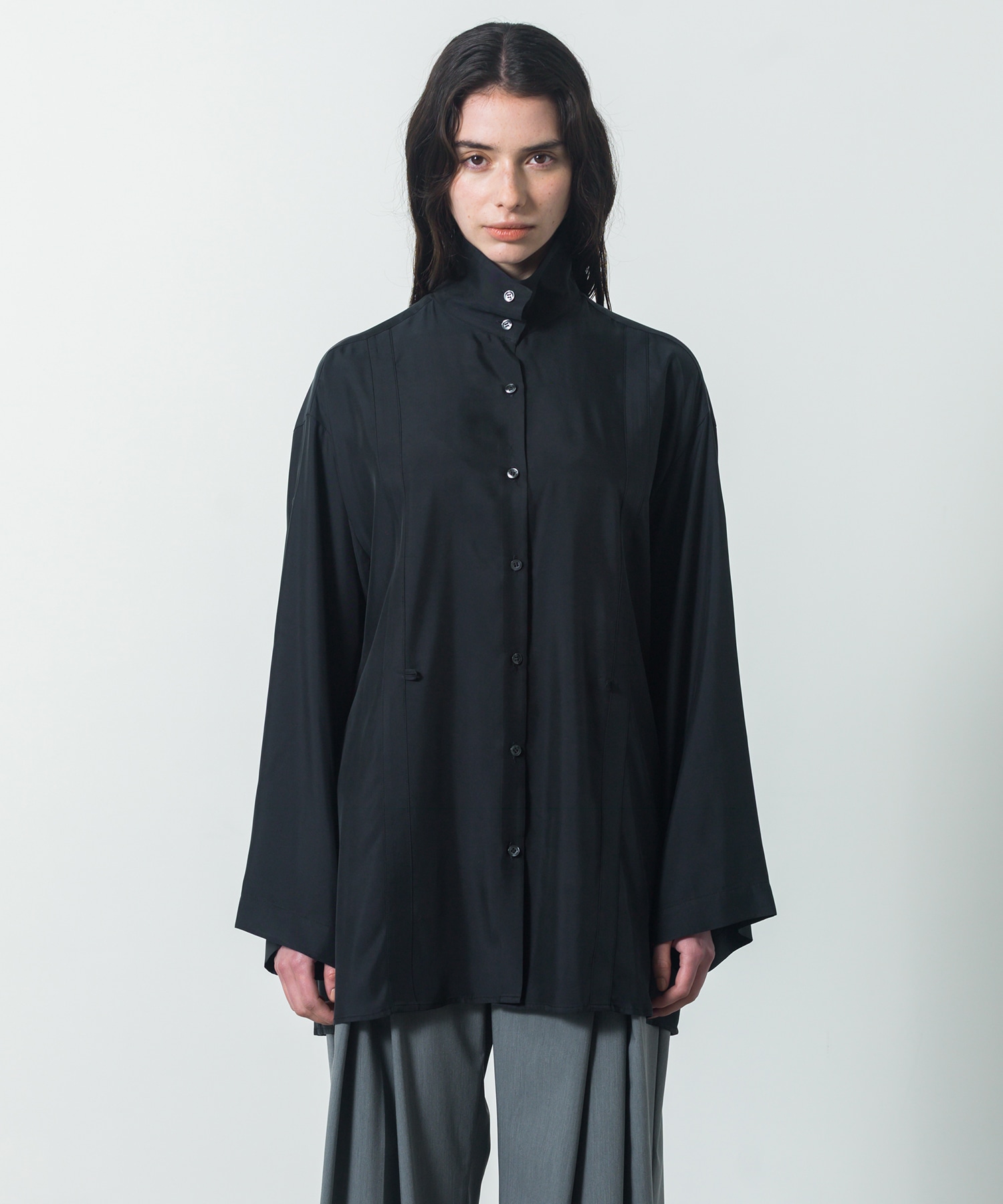 【再入荷】Back Tuck Arrangement Shirt