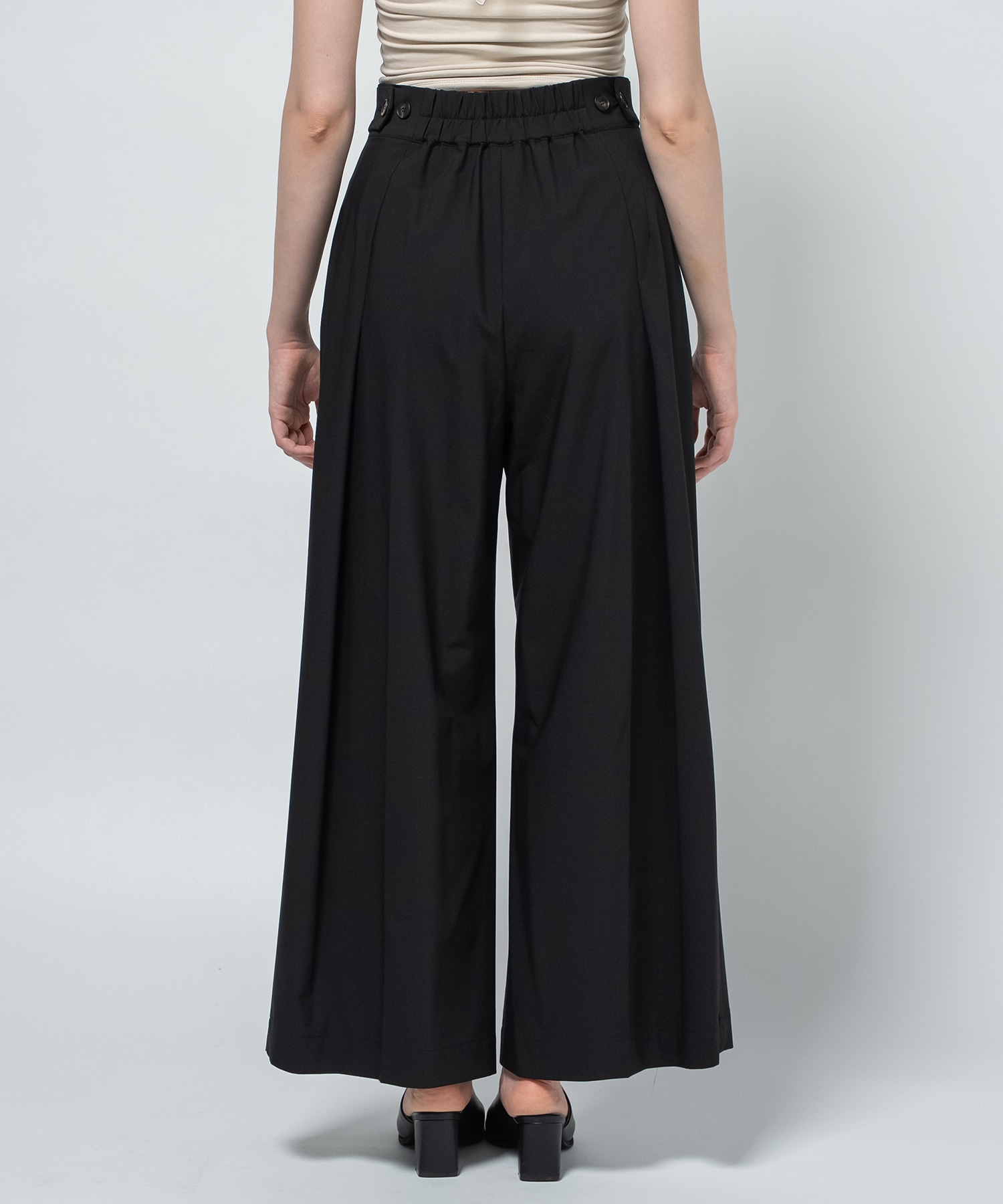 Belt Arranged Tuck Wide Pants