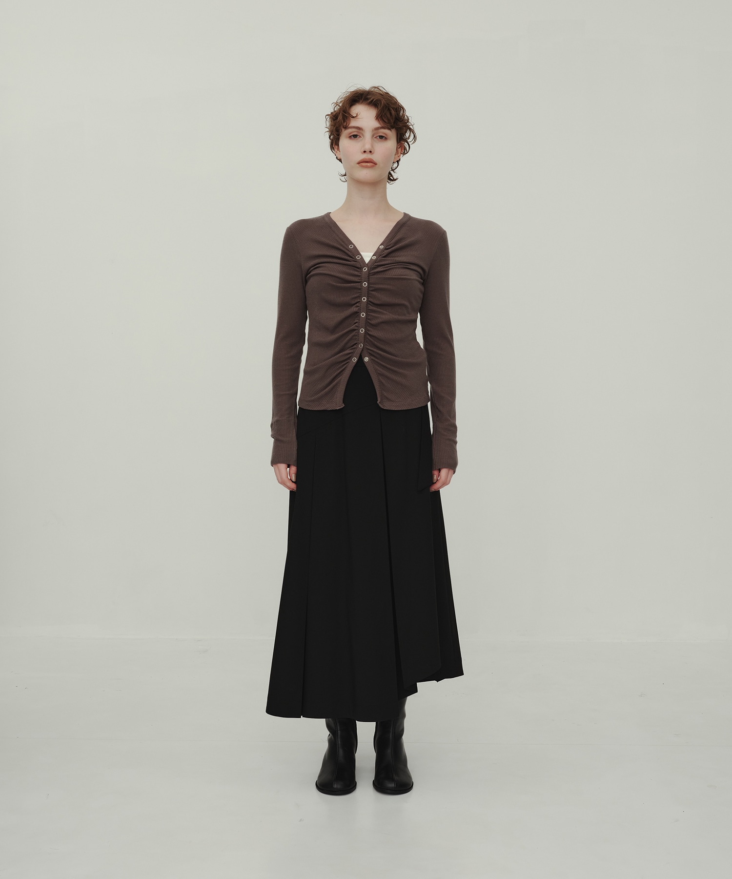 Asymmetry Tuck Skirt