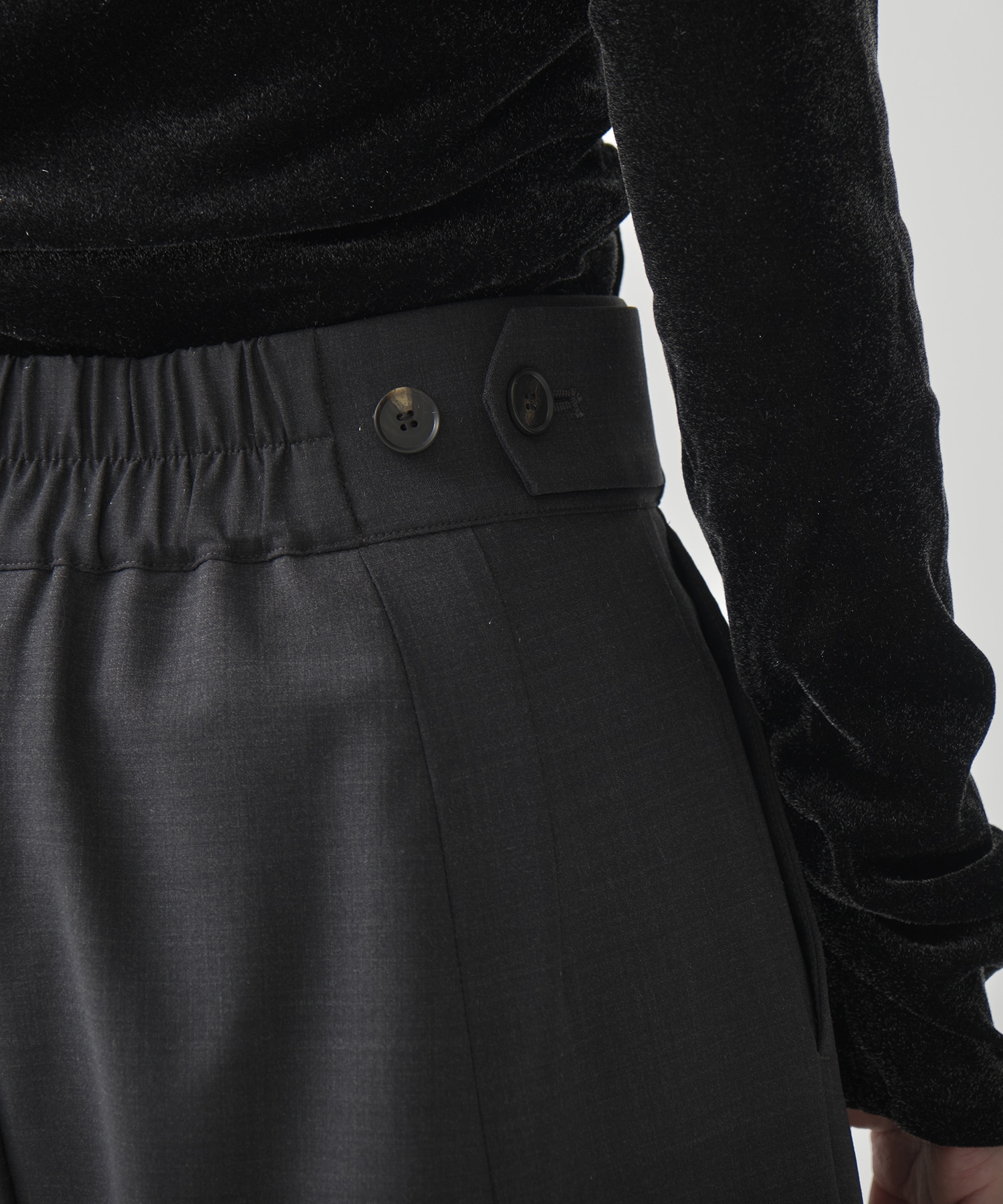 Wool Tuck Wide Pants