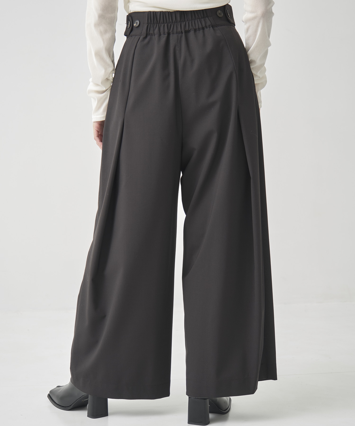 Wool Tuck Wide Pants