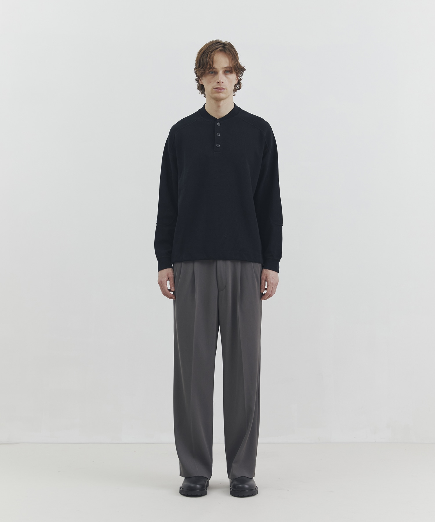 High Count Twillワイドストレートスラックス(1 DARK GREY): : メンズ