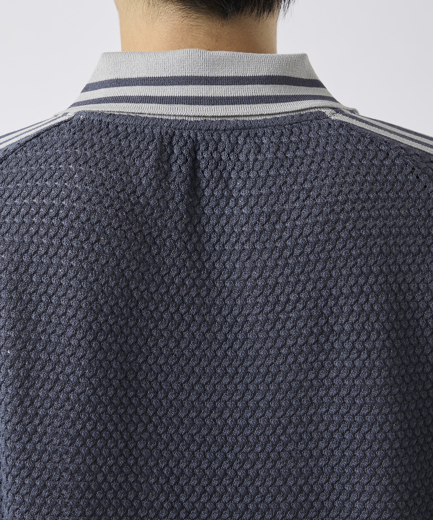 Mesh knit game shirt