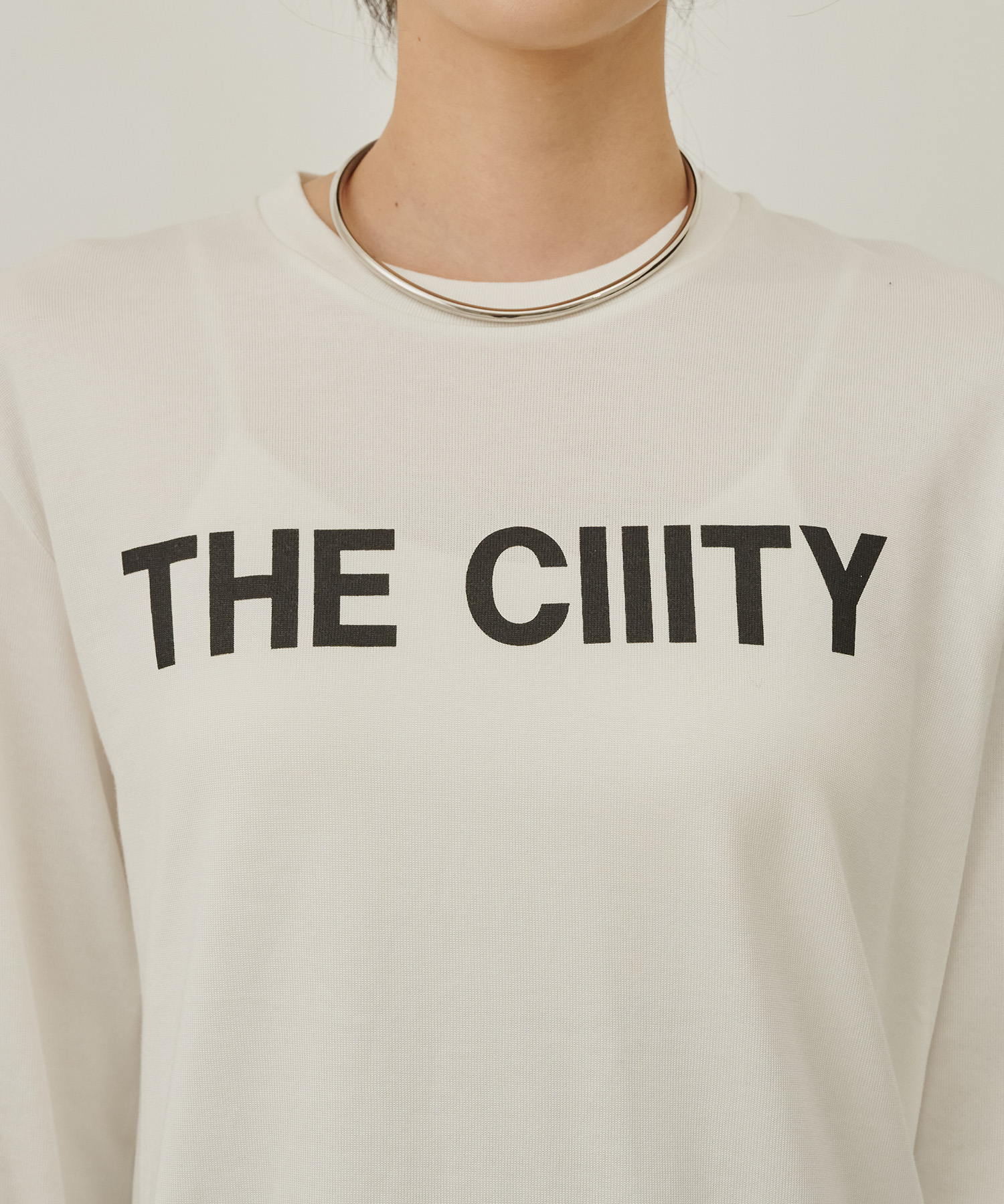 THE CITY ロングティーシャツ